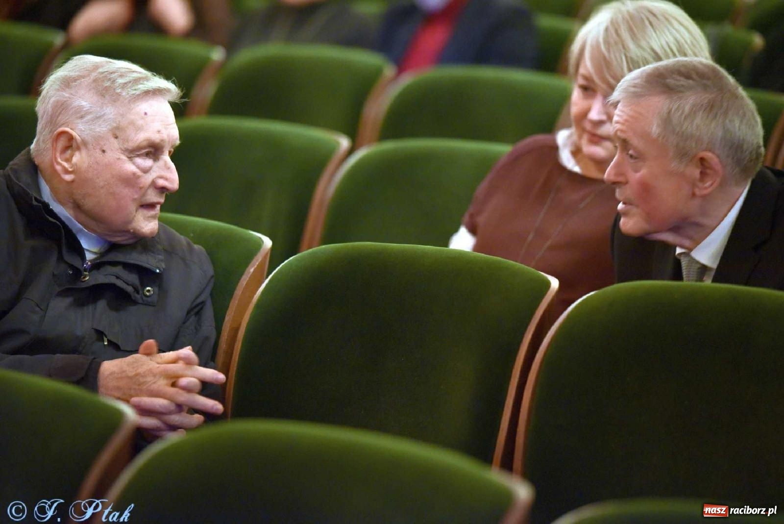 Zdjęcie w galerii na portalu naszraciborz.pl: Wręczono medale UNITAS IN VERITATE [FOTO i WIDEO] wiadomości z regionu