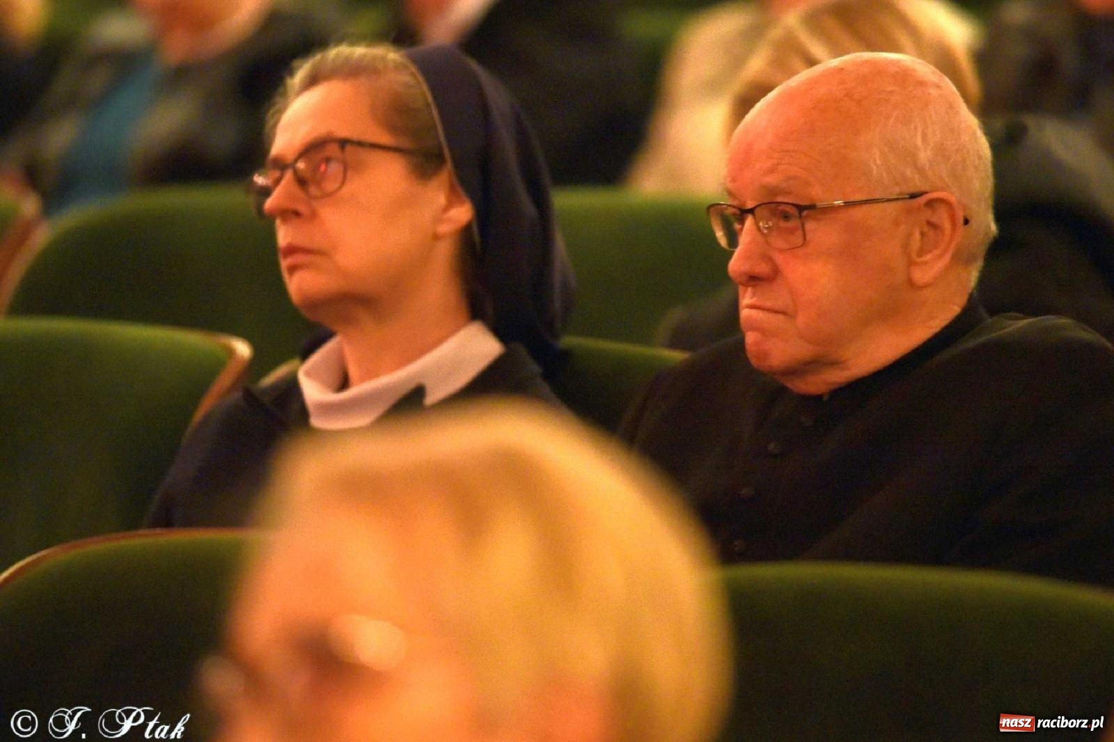 Zdjęcie w galerii na portalu naszraciborz.pl: Wręczono medale UNITAS IN VERITATE [FOTO i WIDEO] wiadomości z regionu