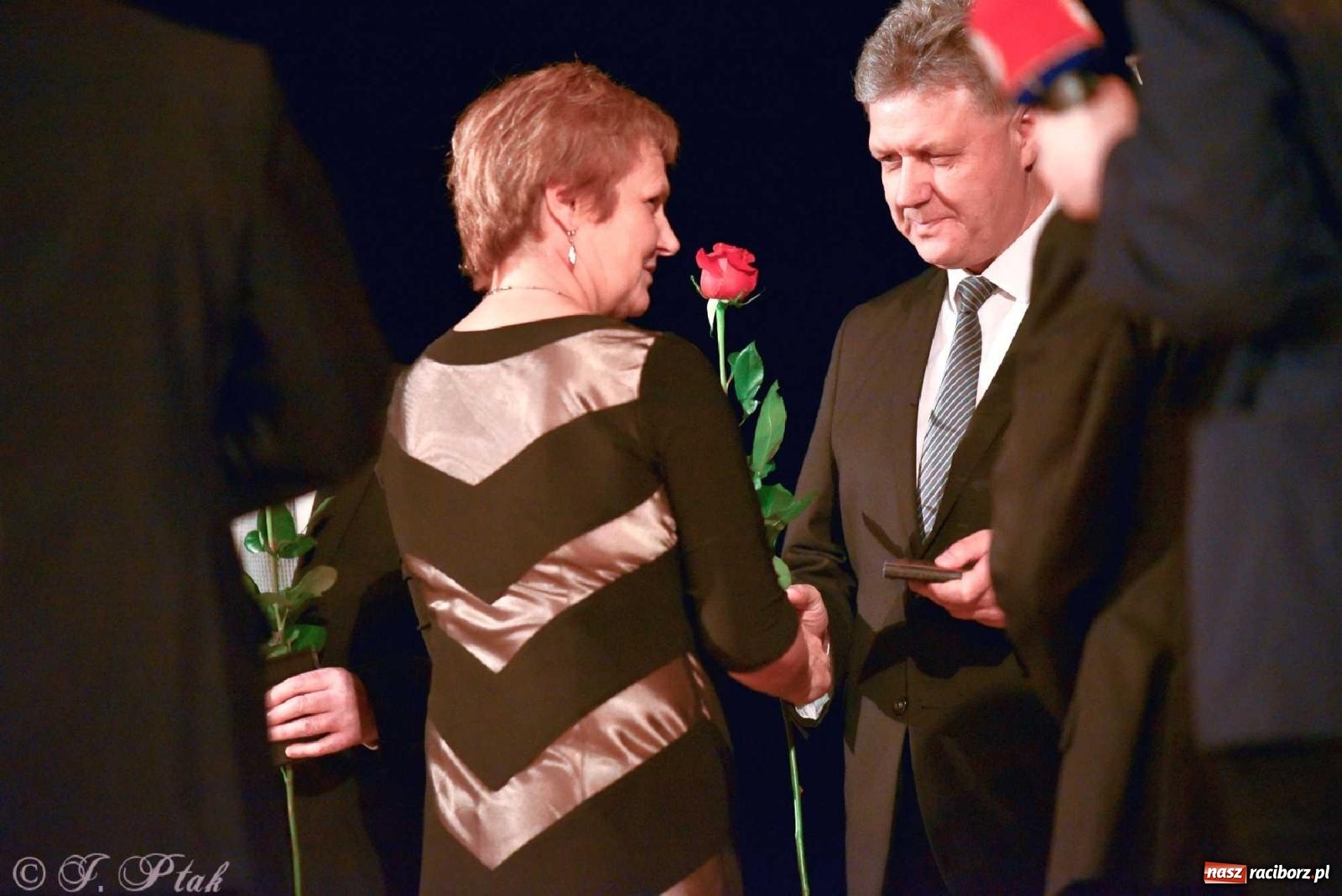 Zdjęcie w galerii na portalu naszraciborz.pl: Wręczono medale UNITAS IN VERITATE [FOTO i WIDEO] wiadomości z regionu