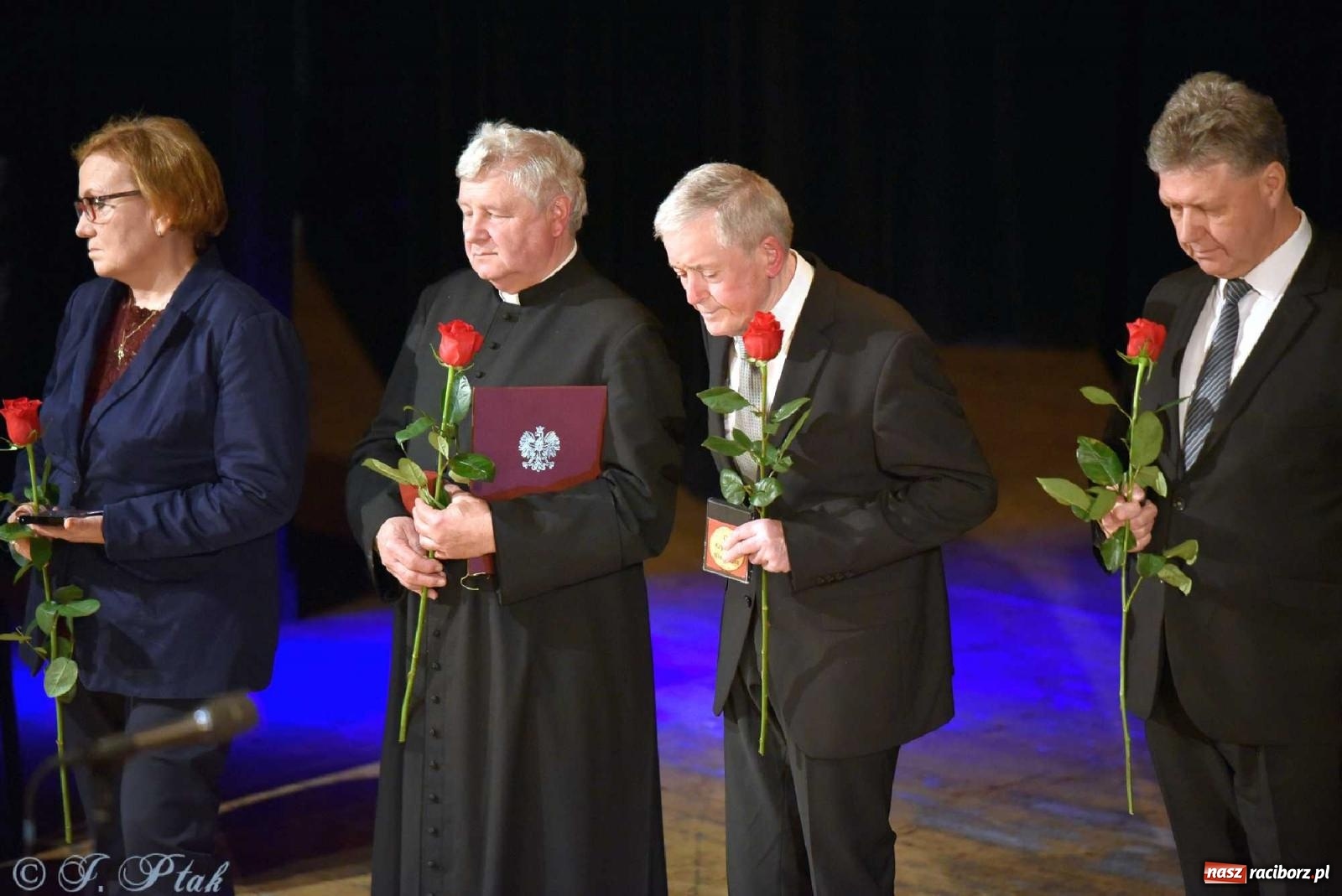 Zdjęcie w galerii na portalu naszraciborz.pl: Wręczono medale UNITAS IN VERITATE [FOTO i WIDEO] wiadomości z regionu