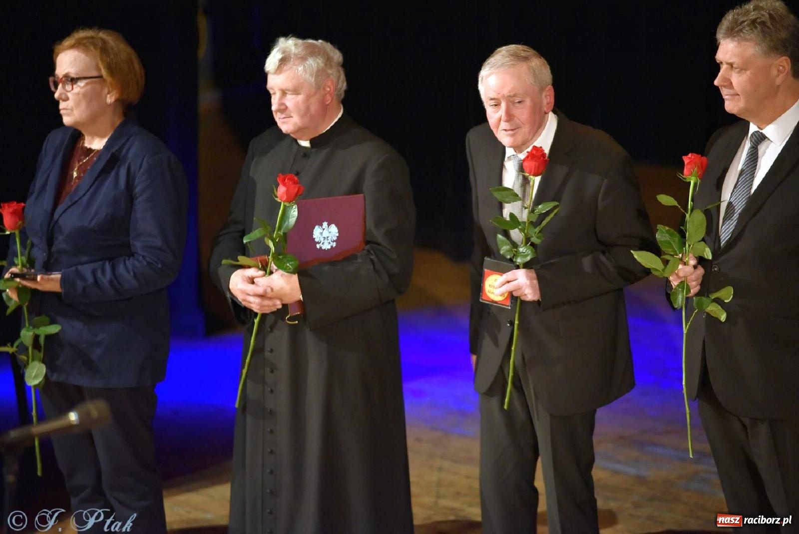 Zdjęcie w galerii na portalu naszraciborz.pl: Wręczono medale UNITAS IN VERITATE [FOTO i WIDEO] wiadomości z regionu