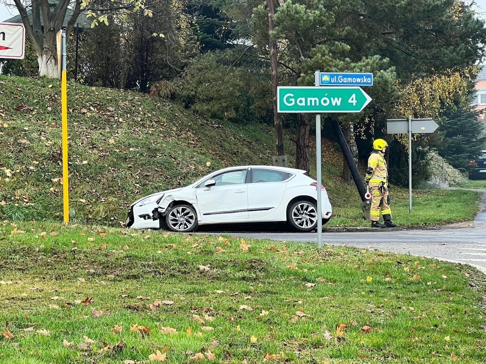 Zdjęcie w galerii na portalu naszraciborz.pl: Raport 998. Skoda i citroen zderzyły się w Pawłowie wiadomości z regionu