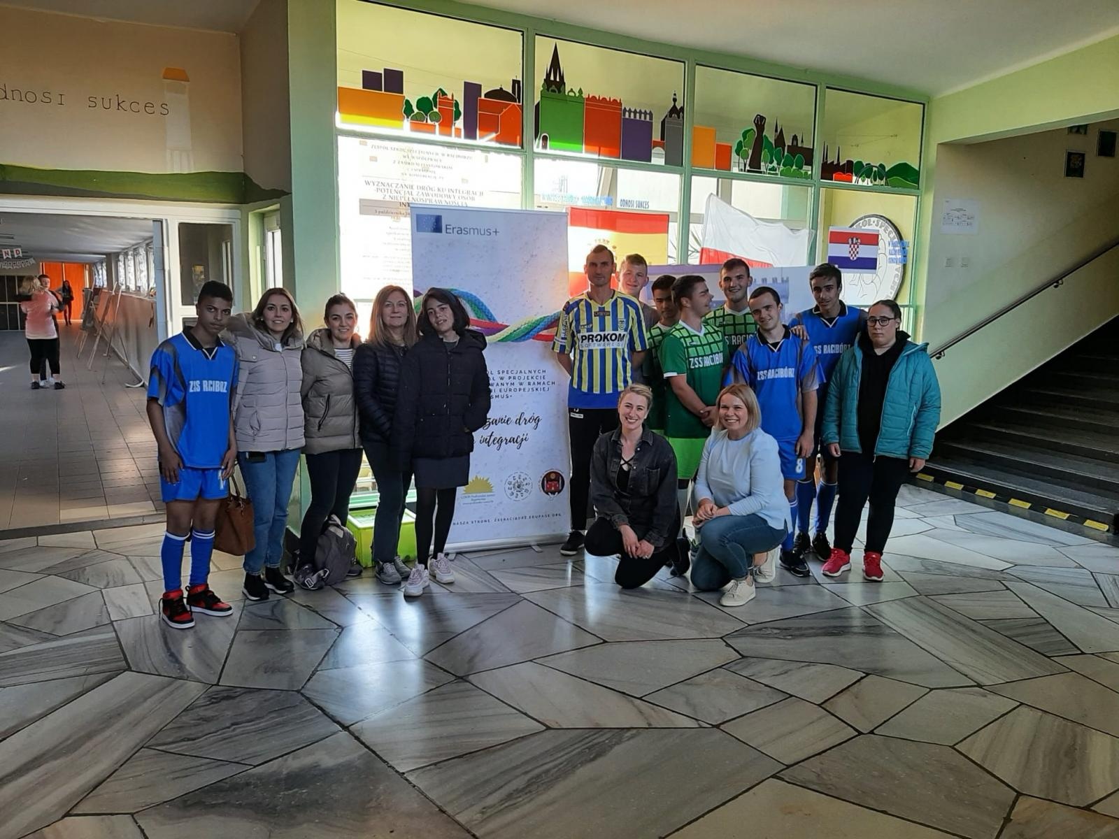 Zdjęcie w galerii na portalu naszraciborz.pl: Hiszpański tydzień w Zespole Szkół Specjalnych wiadomości z regionu