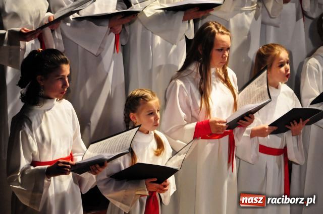 Zdjęcie w galerii na portalu naszraciborz.pl: Rywalizują o występ w Będzinie wiadomości z regionu