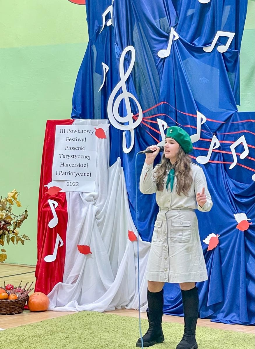 Zdjęcie w galerii na portalu naszraciborz.pl: Piosenka turystyczna, harcerska i patriotyczna zabrzmiała w Krzanowicach wiadomości z regionu