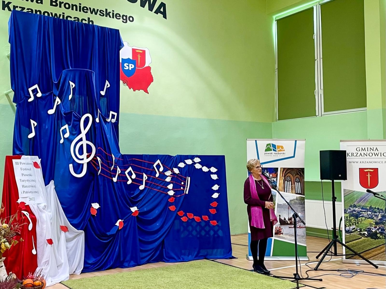 Zdjęcie w galerii na portalu naszraciborz.pl: Piosenka turystyczna, harcerska i patriotyczna zabrzmiała w Krzanowicach wiadomości z regionu