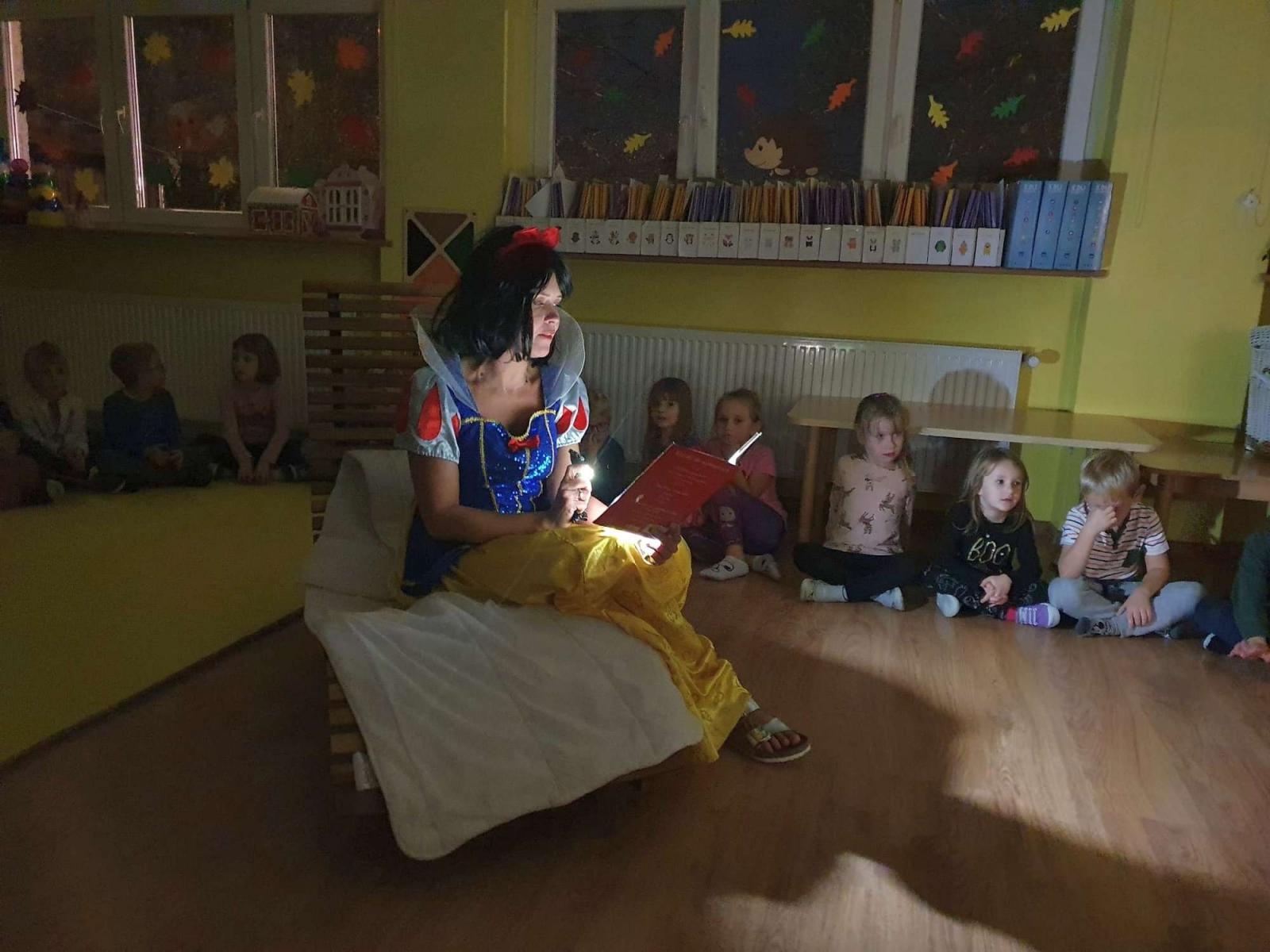 Zdjęcie w galerii na portalu naszraciborz.pl: Brzeskie przedszkole zamieniło się w bajkową krainę wiadomości z regionu