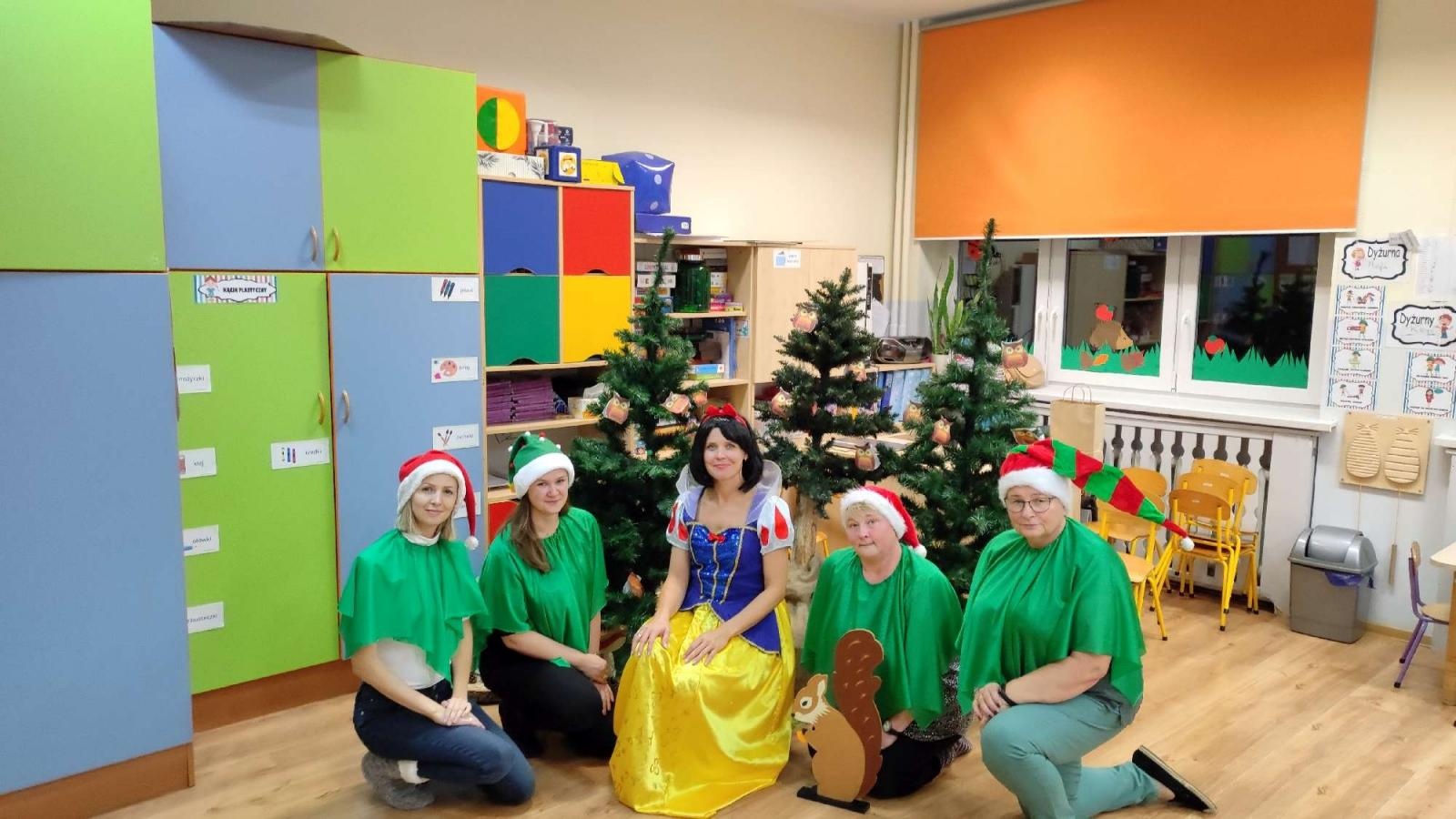 Zdjęcie w galerii na portalu naszraciborz.pl: Brzeskie przedszkole zamieniło się w bajkową krainę wiadomości z regionu