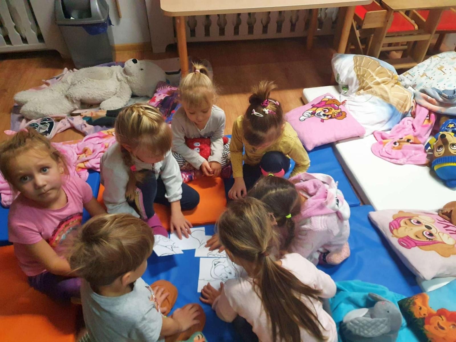 Zdjęcie w galerii na portalu naszraciborz.pl: Brzeskie przedszkole zamieniło się w bajkową krainę wiadomości z regionu