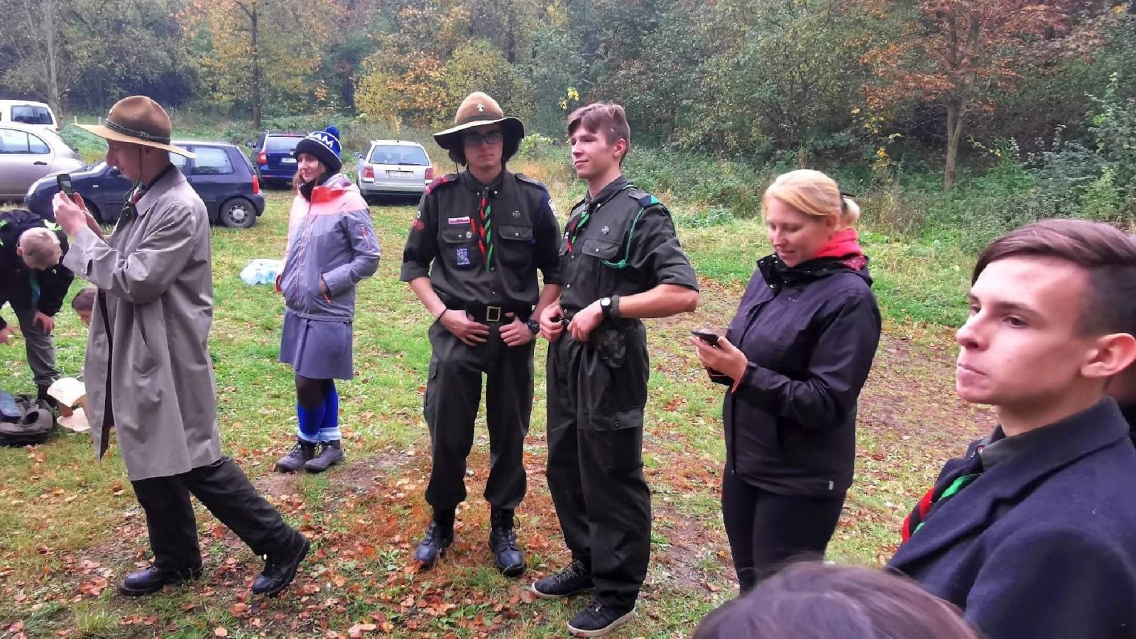 Zdjęcie w galerii na portalu naszraciborz.pl: Harcerze ZHR odwiedzili Ponięcice. Zorganizowali grę terenową wiadomości z regionu