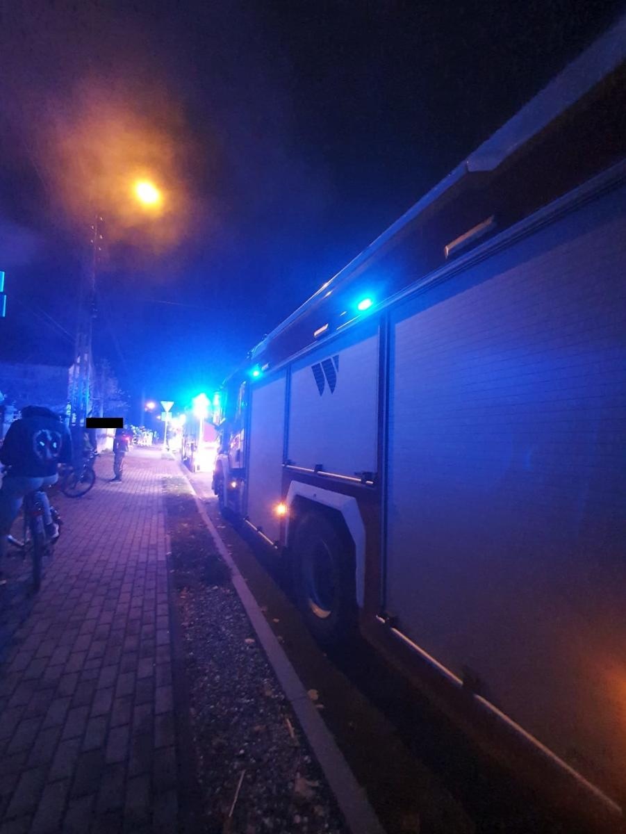 Zdjęcie w galerii na portalu naszraciborz.pl: Raport 998. Pożar sadzy w kominie w Bieńkowicach [FOTO] wiadomości z regionu