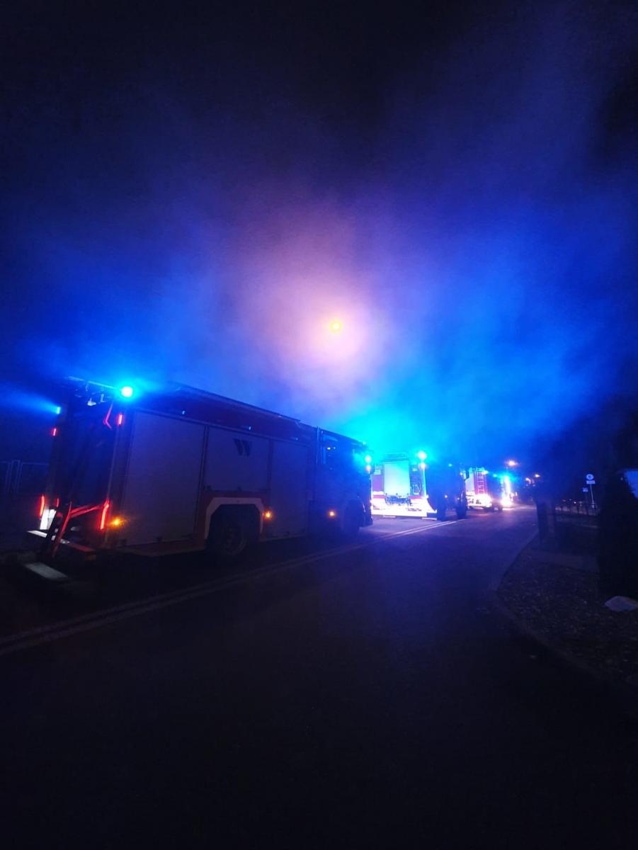 Zdjęcie w galerii na portalu naszraciborz.pl: Raport 998. Pożar sadzy w kominie w Bieńkowicach [FOTO] wiadomości z regionu