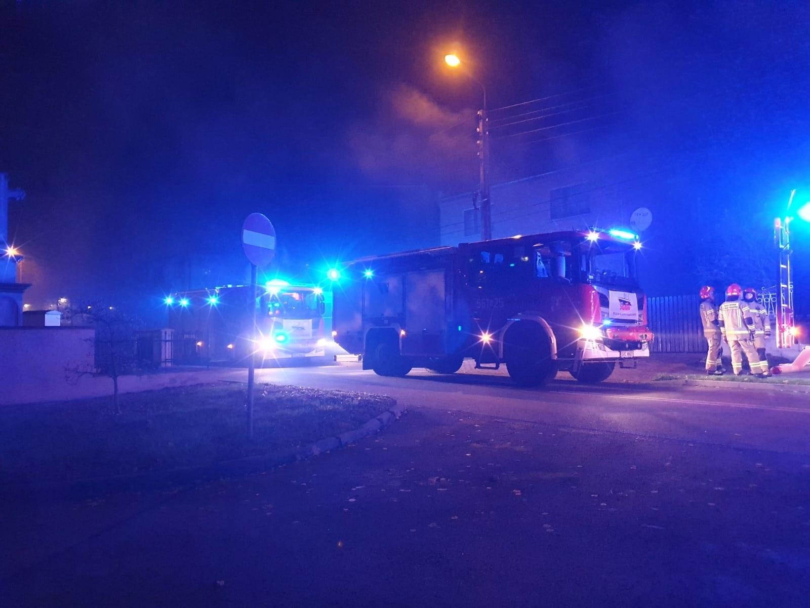 Zdjęcie w galerii na portalu naszraciborz.pl: Raport 998. Pożar sadzy w kominie w Bieńkowicach [FOTO] wiadomości z regionu