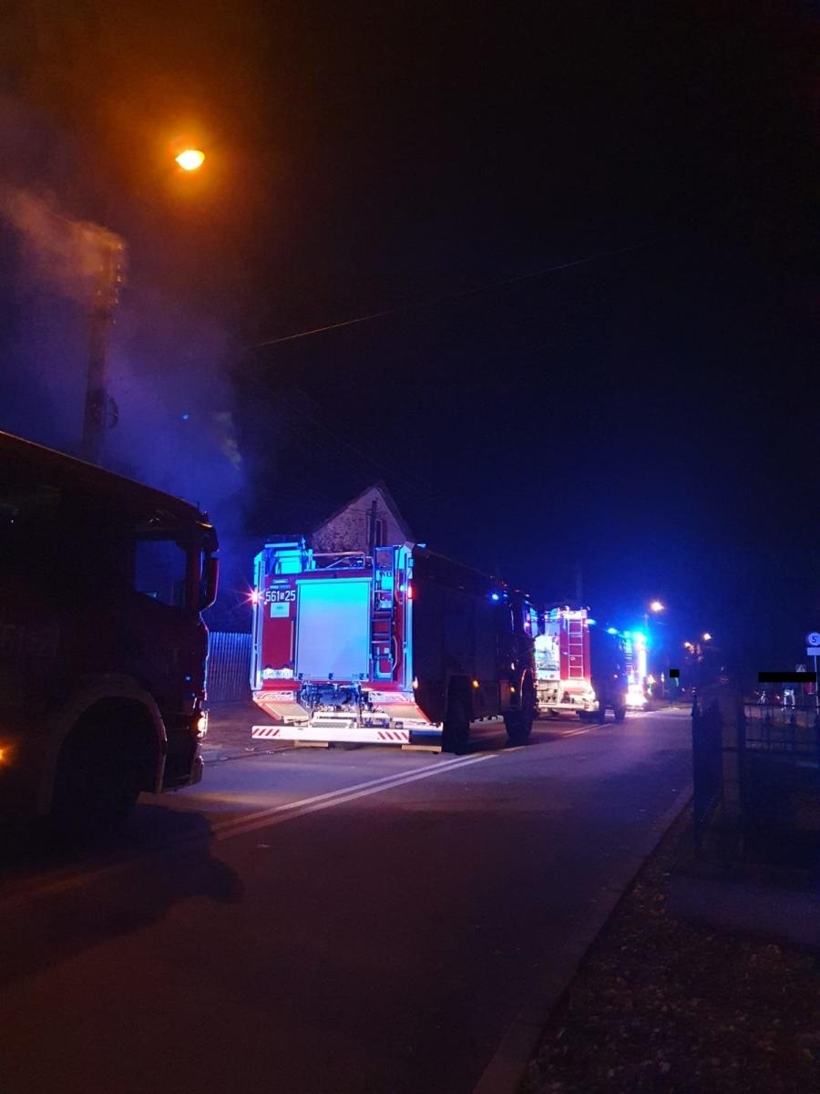 Zdjęcie w galerii na portalu naszraciborz.pl: Raport 998. Pożar sadzy w kominie w Bieńkowicach [FOTO] wiadomości z regionu
