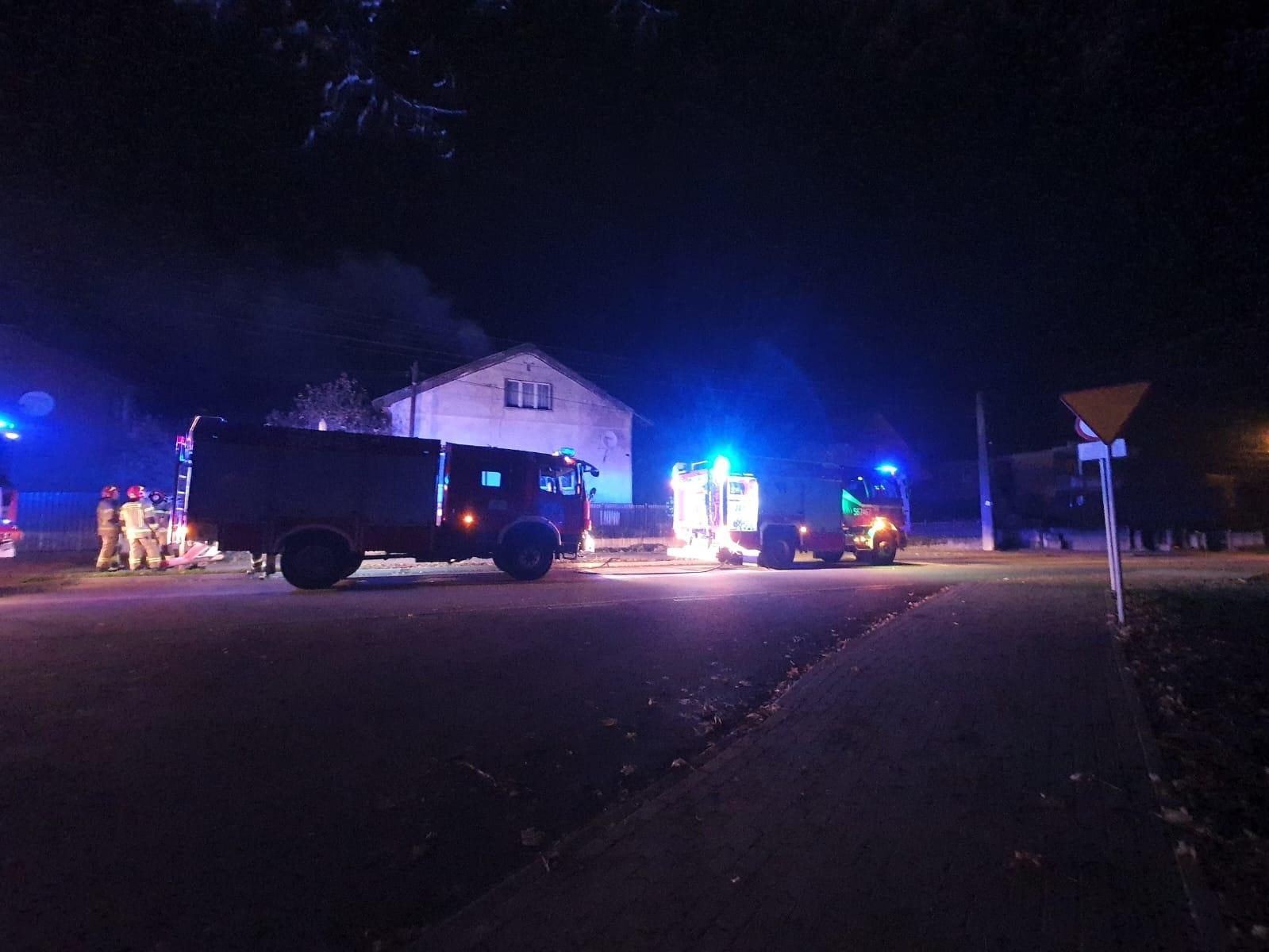 Zdjęcie w galerii na portalu naszraciborz.pl: Raport 998. Pożar sadzy w kominie w Bieńkowicach [FOTO] wiadomości z regionu