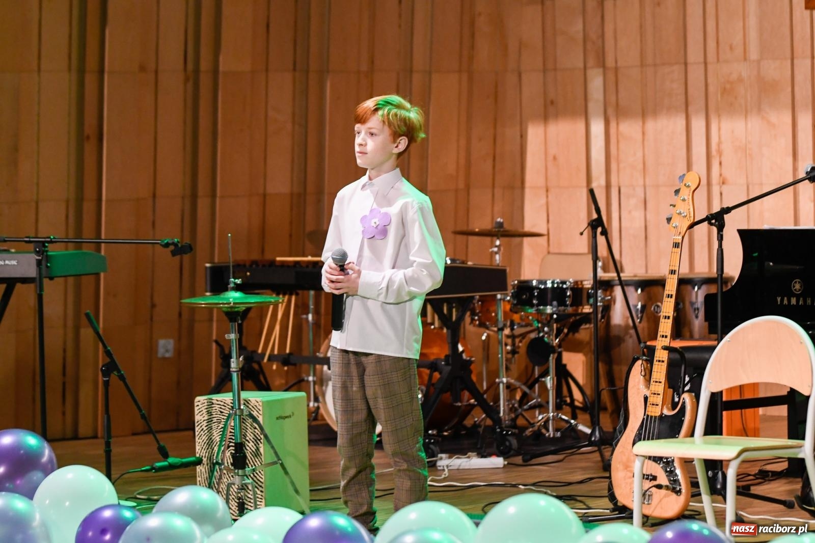 Zdjęcie w galerii na portalu naszraciborz.pl: Uczniowie II LO występują dla Nicole [FOTO i WIDEO] wiadomości z regionu