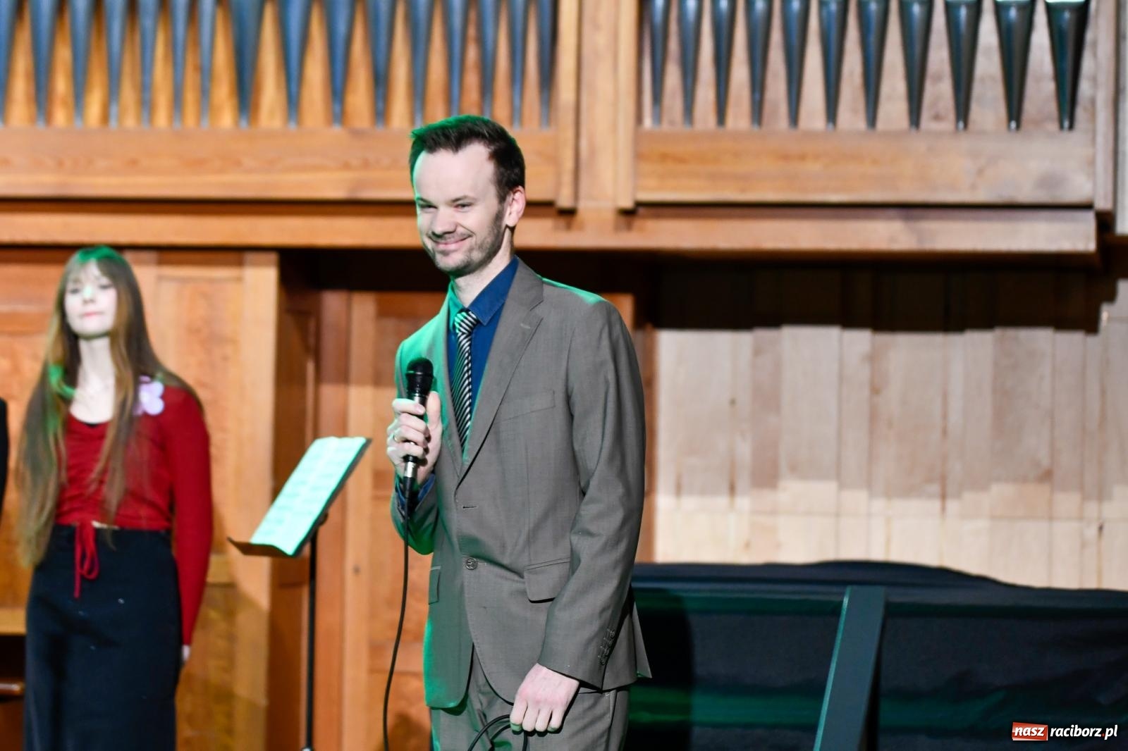 Zdjęcie w galerii na portalu naszraciborz.pl: Uczniowie II LO występują dla Nicole [FOTO i WIDEO] wiadomości z regionu