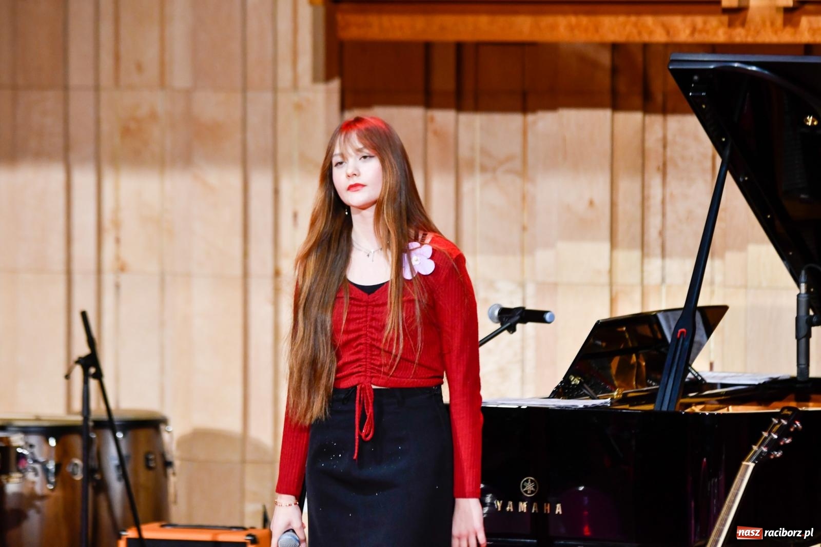 Zdjęcie w galerii na portalu naszraciborz.pl: Uczniowie II LO występują dla Nicole [FOTO i WIDEO] wiadomości z regionu