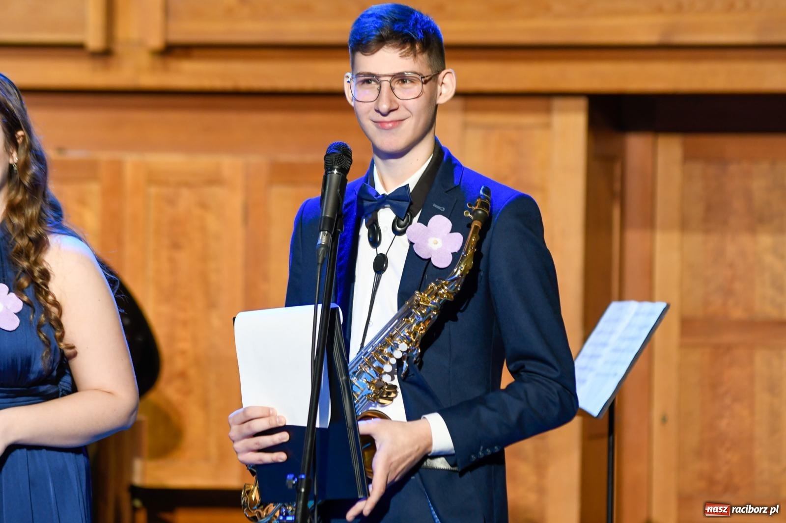 Zdjęcie w galerii na portalu naszraciborz.pl: Uczniowie II LO występują dla Nicole [FOTO i WIDEO] wiadomości z regionu