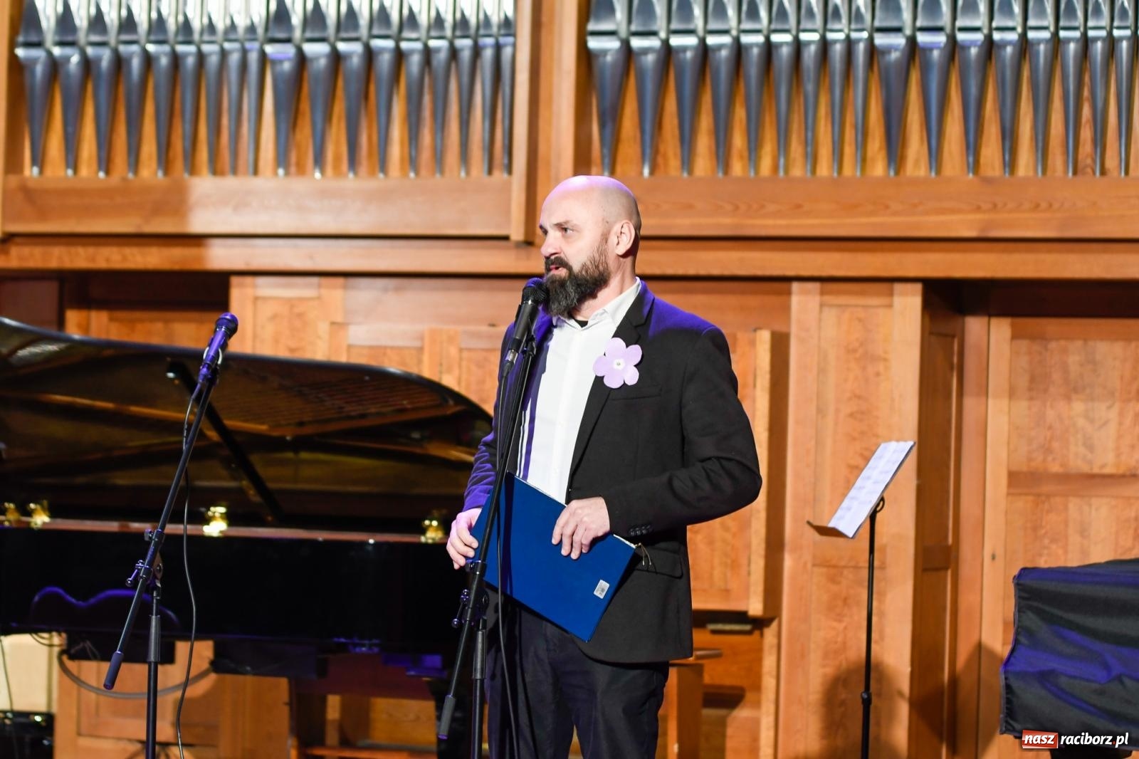 Zdjęcie w galerii na portalu naszraciborz.pl: Uczniowie II LO występują dla Nicole [FOTO i WIDEO] wiadomości z regionu