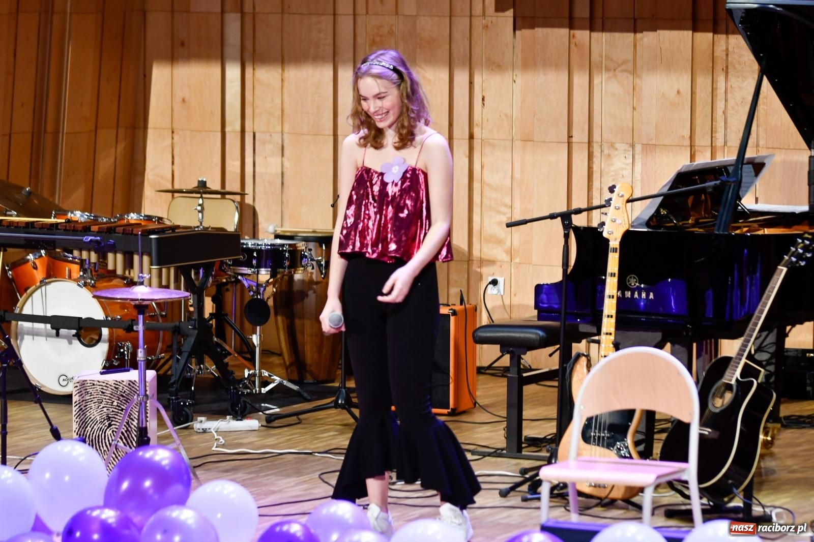 Zdjęcie w galerii na portalu naszraciborz.pl: Uczniowie II LO występują dla Nicole [FOTO i WIDEO] wiadomości z regionu