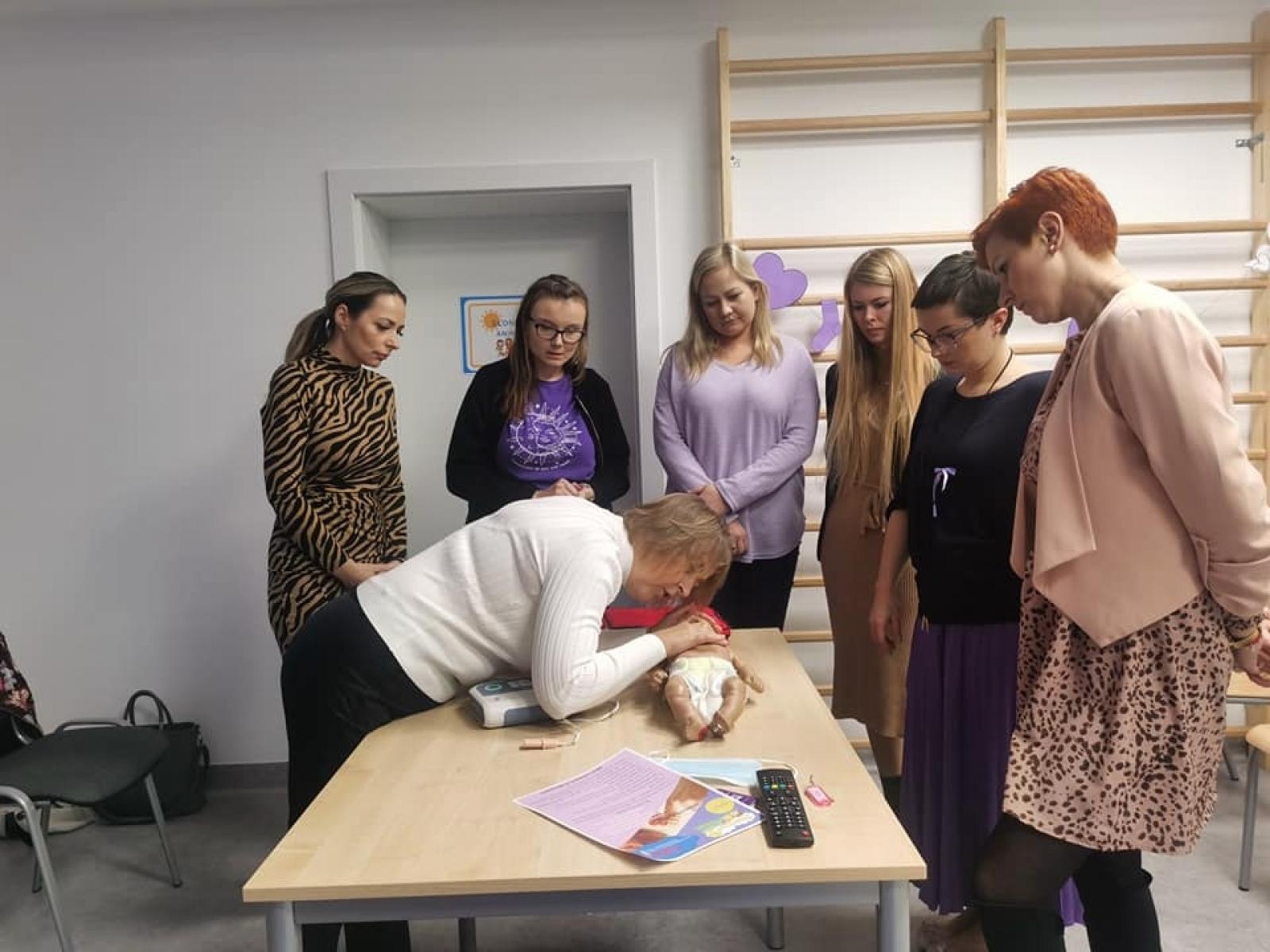 Zdjęcie w galerii na portalu naszraciborz.pl: Światowy Dzień Wcześniaka. Warsztaty w Raciborzu wiadomości z regionu