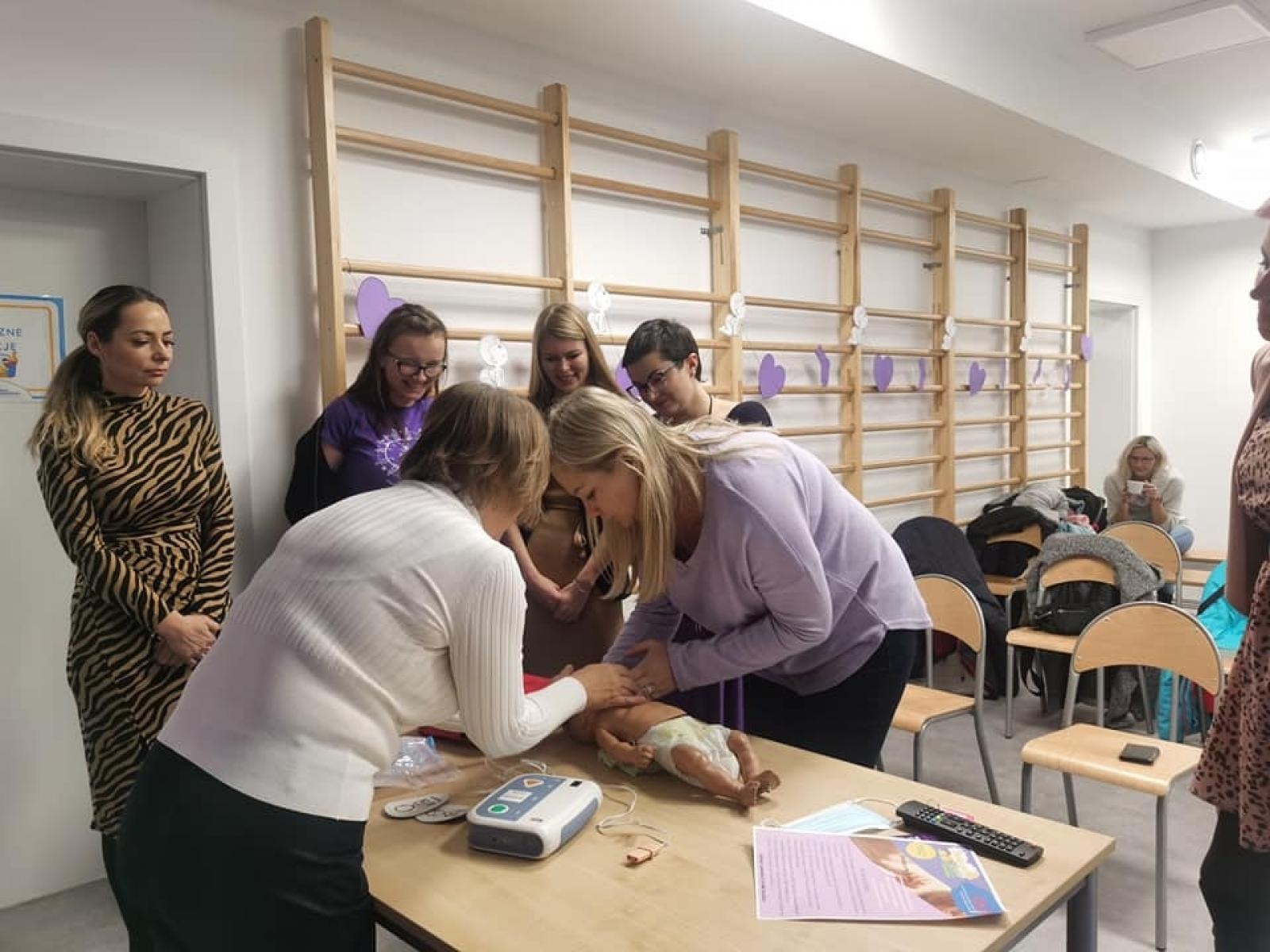 Zdjęcie w galerii na portalu naszraciborz.pl: Światowy Dzień Wcześniaka. Warsztaty w Raciborzu wiadomości z regionu