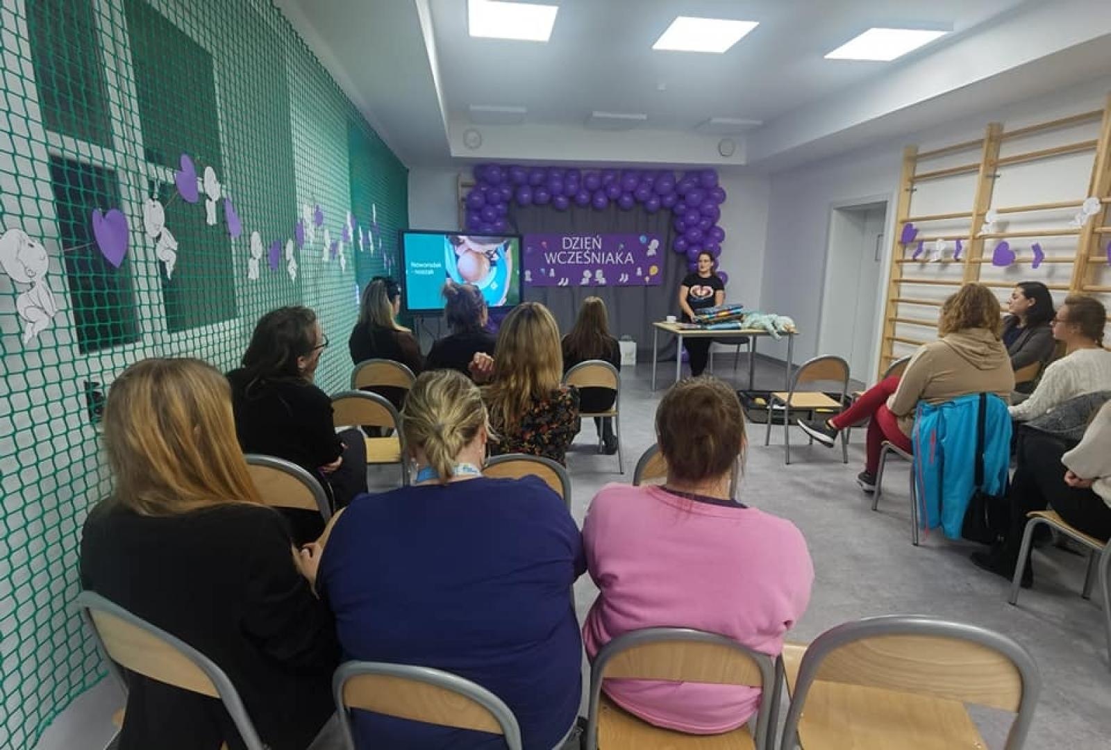 Zdjęcie w galerii na portalu naszraciborz.pl: Światowy Dzień Wcześniaka. Warsztaty w Raciborzu wiadomości z regionu