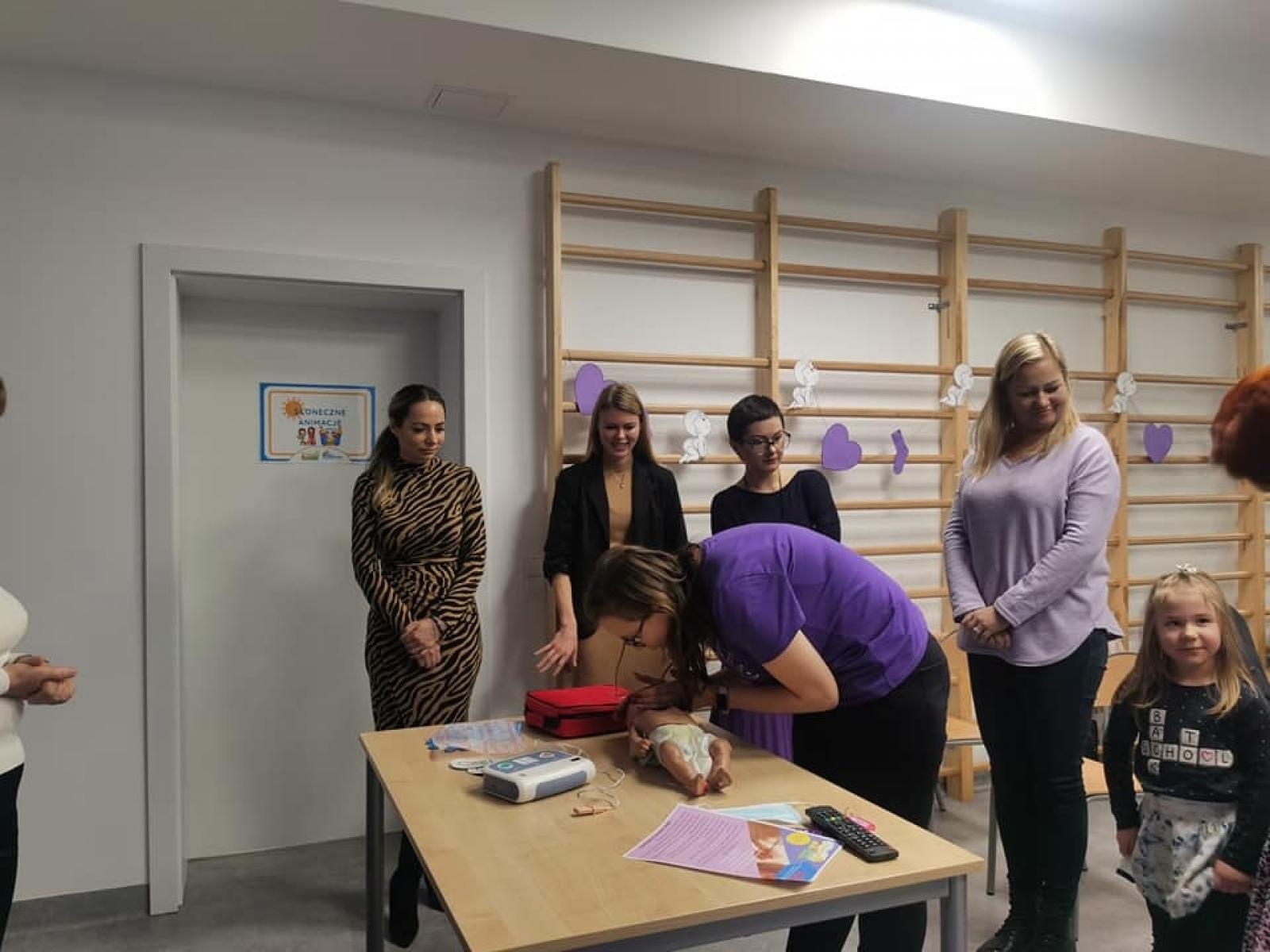 Zdjęcie w galerii na portalu naszraciborz.pl: Światowy Dzień Wcześniaka. Warsztaty w Raciborzu wiadomości z regionu