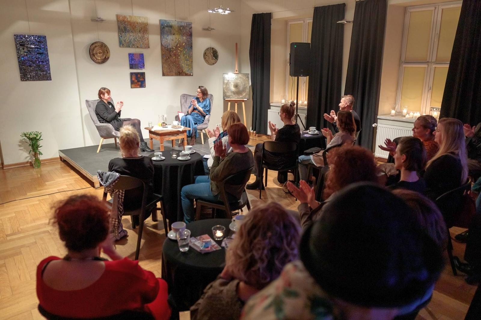 Zdjęcie w galerii na portalu naszraciborz.pl: W PUNKT z Alex Schiele w RCK [FOTO i WIDEO] wiadomości z regionu