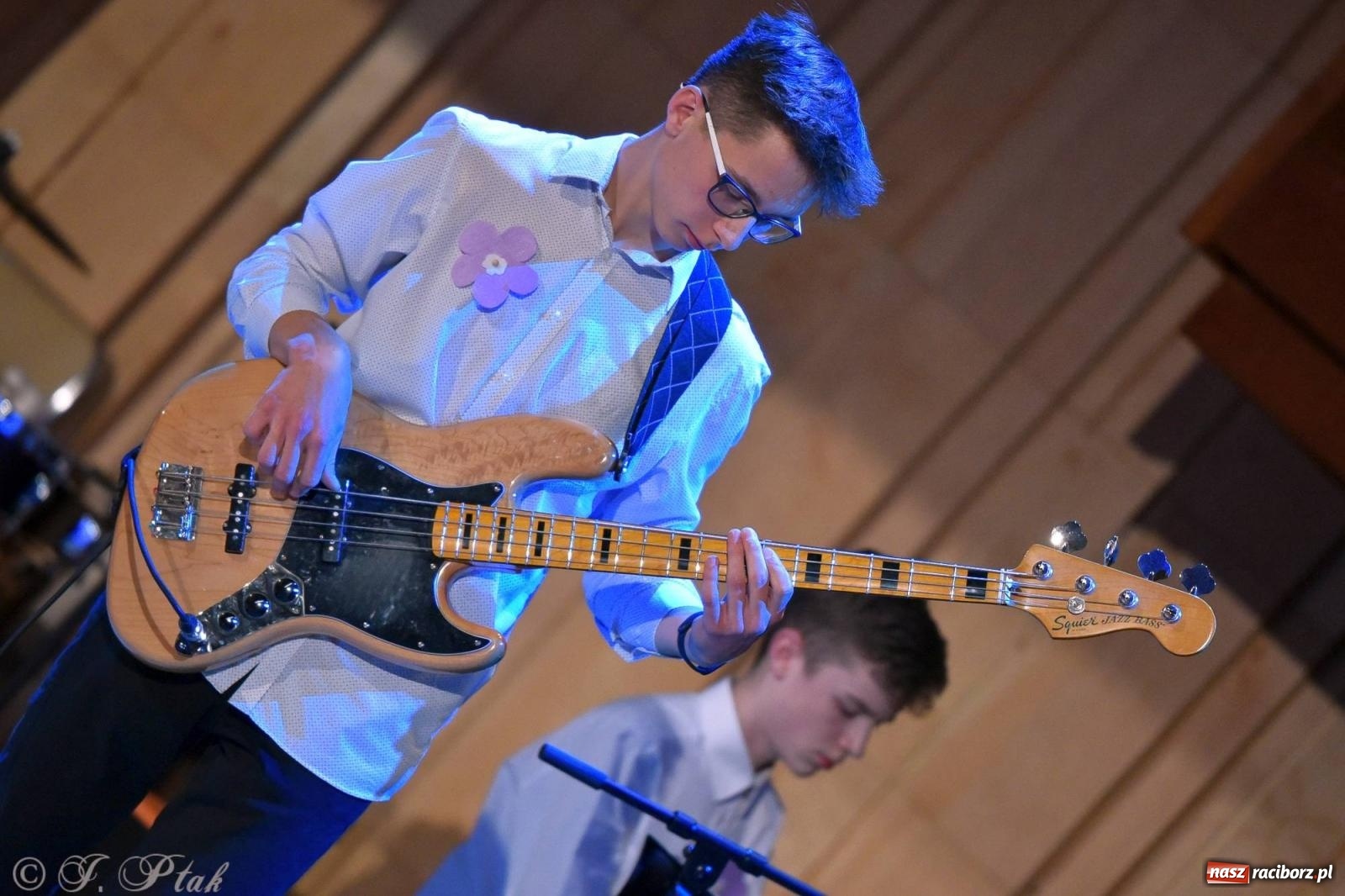 Zdjęcie w galerii na portalu naszraciborz.pl: Otwarte serca uczniów Mickiewicza. Koncert dla Nicole na bis [FOTO i WIDEO] wiadomości z regionu