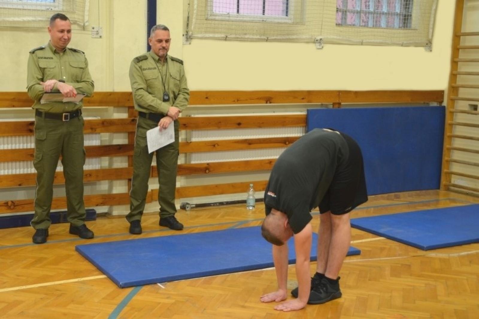 Zdjęcie w galerii na portalu naszraciborz.pl: Chętnych do służby nie brakuje. Tak Straż Graniczna sprawdza ich przydatność wiadomości z regionu