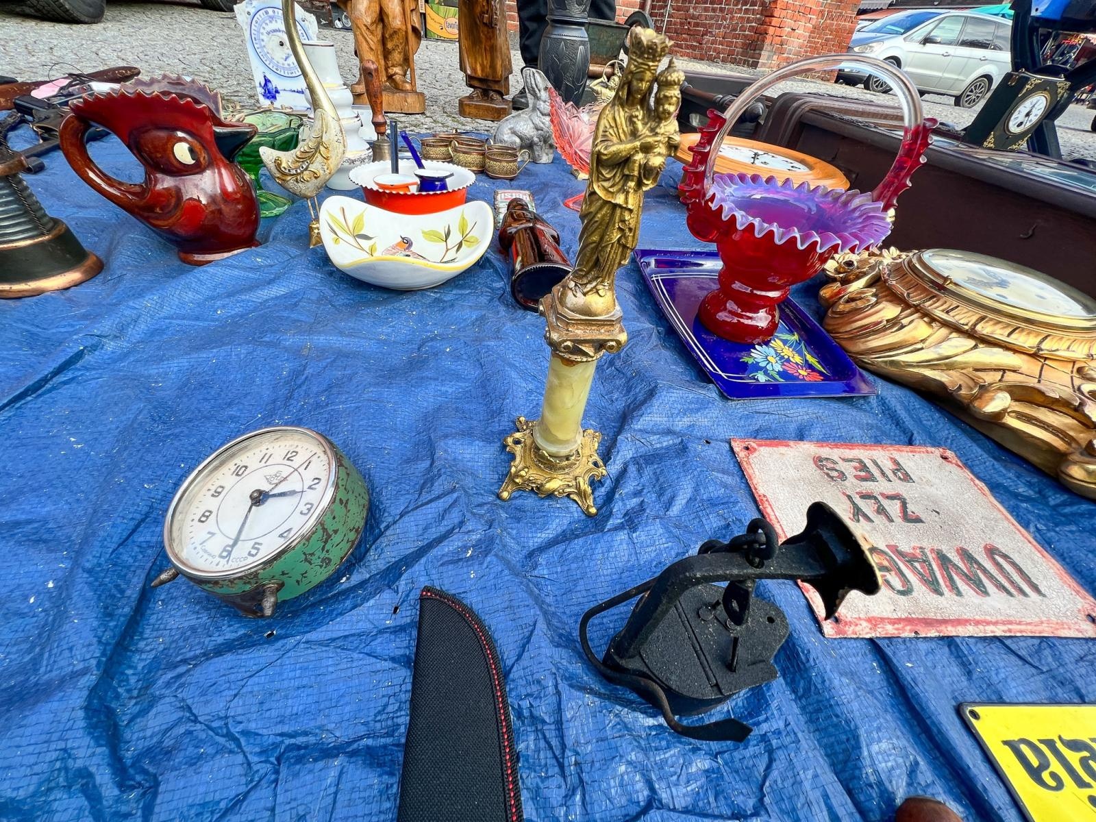 Zdjęcie w galerii na portalu naszraciborz.pl: Ciekawostki listopadowego targu staroci w Raciborzu wiadomości z regionu