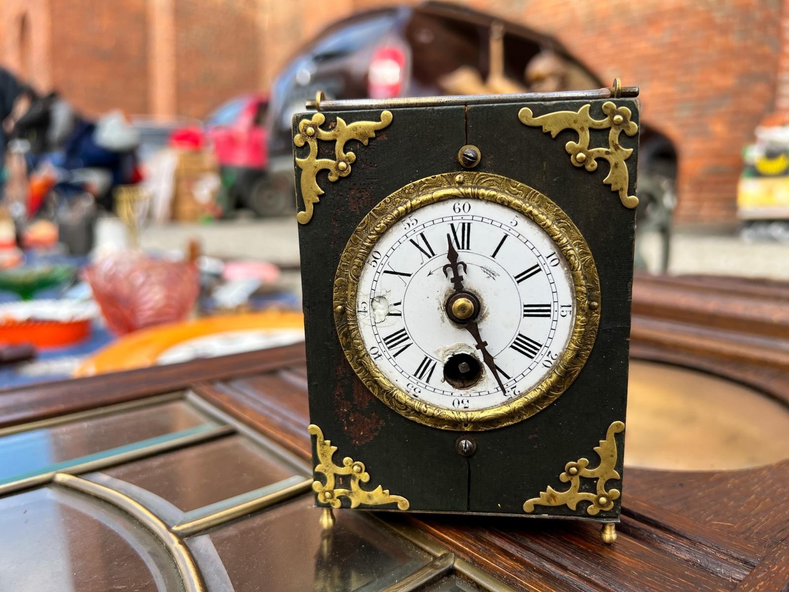 Zdjęcie w galerii na portalu naszraciborz.pl: Ciekawostki listopadowego targu staroci w Raciborzu wiadomości z regionu