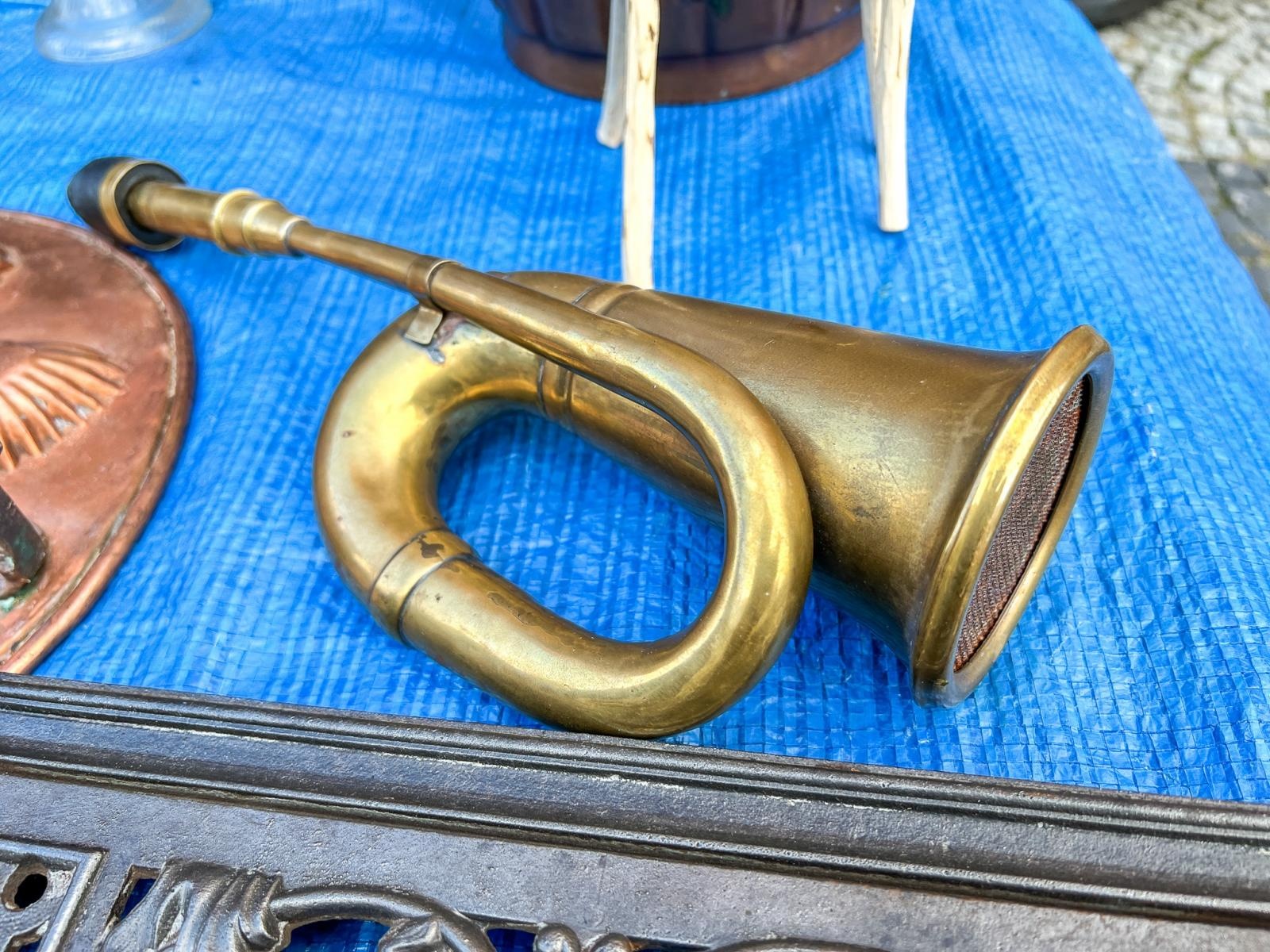 Zdjęcie w galerii na portalu naszraciborz.pl: Ciekawostki listopadowego targu staroci w Raciborzu wiadomości z regionu