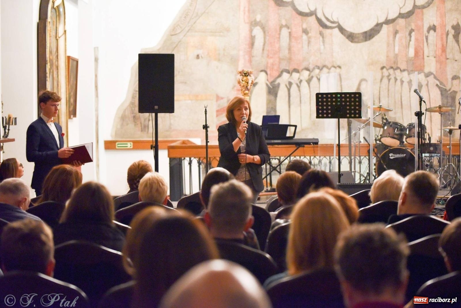 Zdjęcie w galerii na portalu naszraciborz.pl: Sobotni muzyczny wieczór w Muzeum z Aleksandrą Figurniak [FOTO i WIDEO] wiadomości z regionu