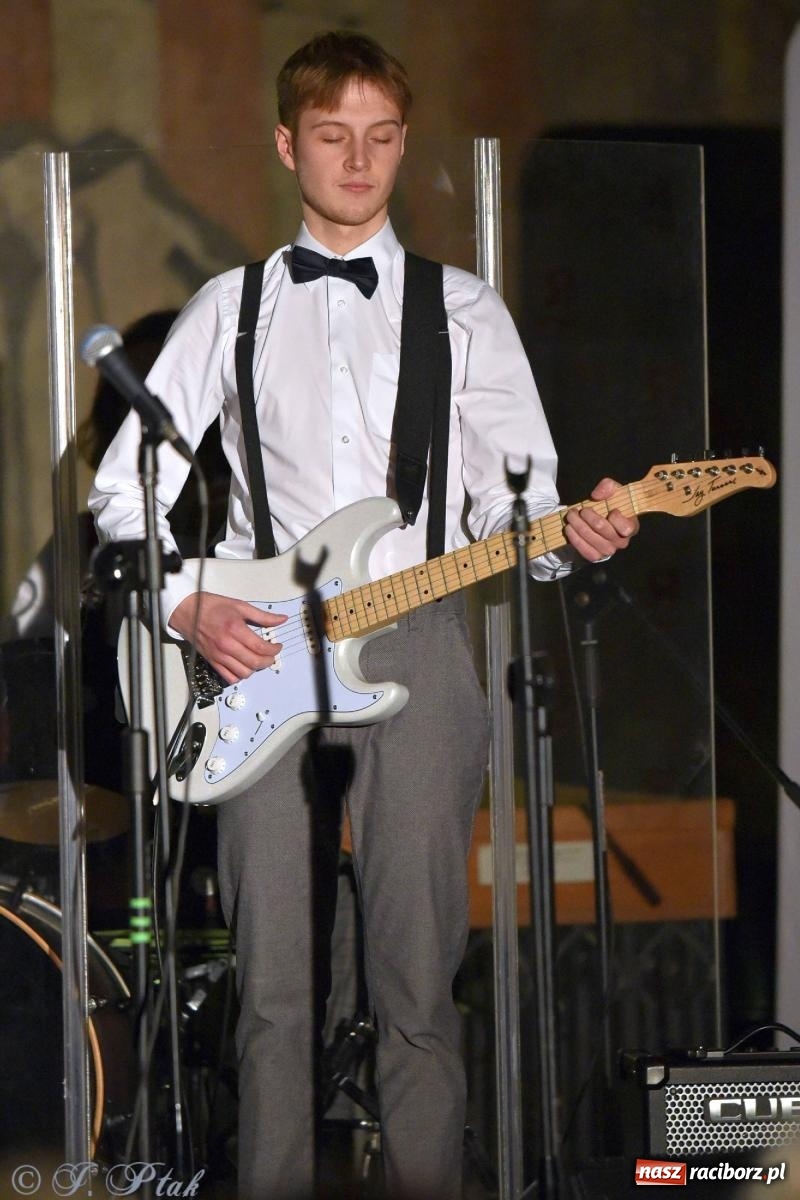 Zdjęcie w galerii na portalu naszraciborz.pl: Sobotni muzyczny wieczór w Muzeum z Aleksandrą Figurniak [FOTO i WIDEO] wiadomości z regionu