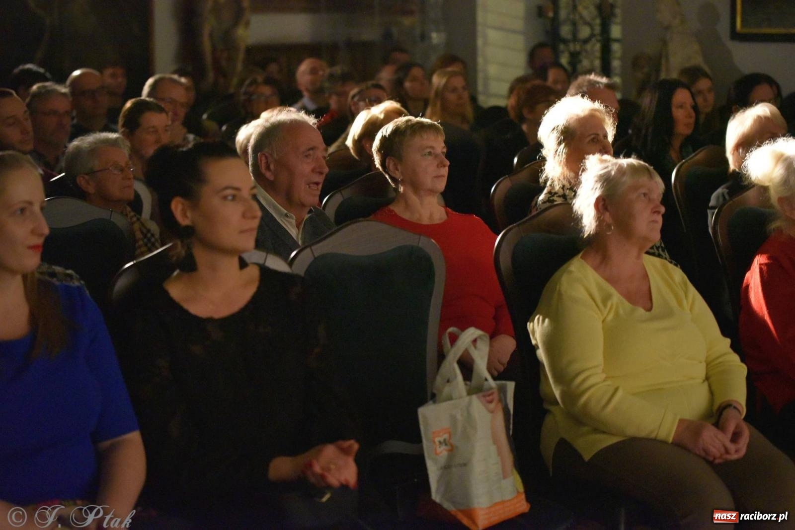 Zdjęcie w galerii na portalu naszraciborz.pl: Sobotni muzyczny wieczór w Muzeum z Aleksandrą Figurniak [FOTO i WIDEO] wiadomości z regionu