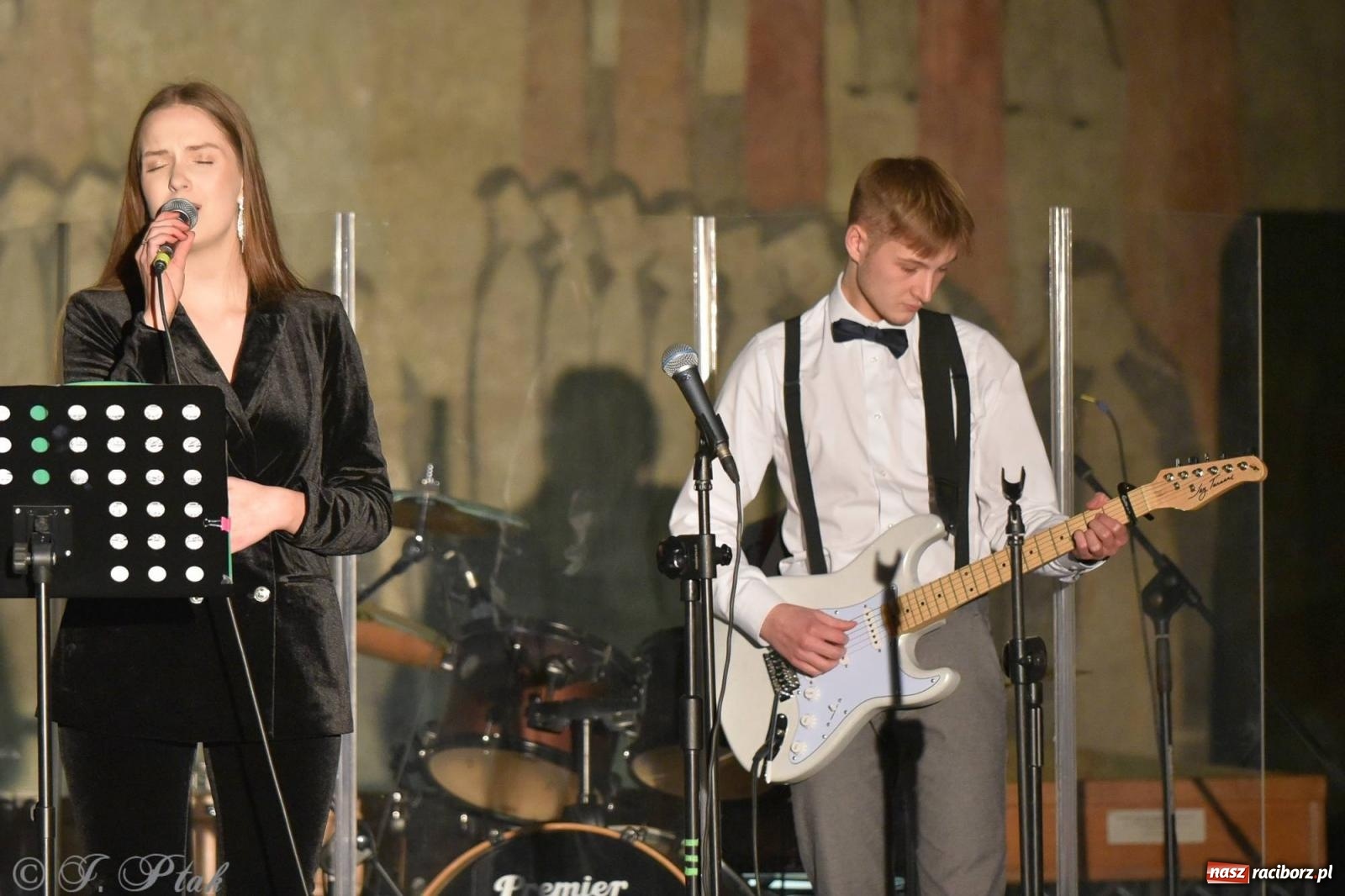 Zdjęcie w galerii na portalu naszraciborz.pl: Sobotni muzyczny wieczór w Muzeum z Aleksandrą Figurniak [FOTO i WIDEO] wiadomości z regionu