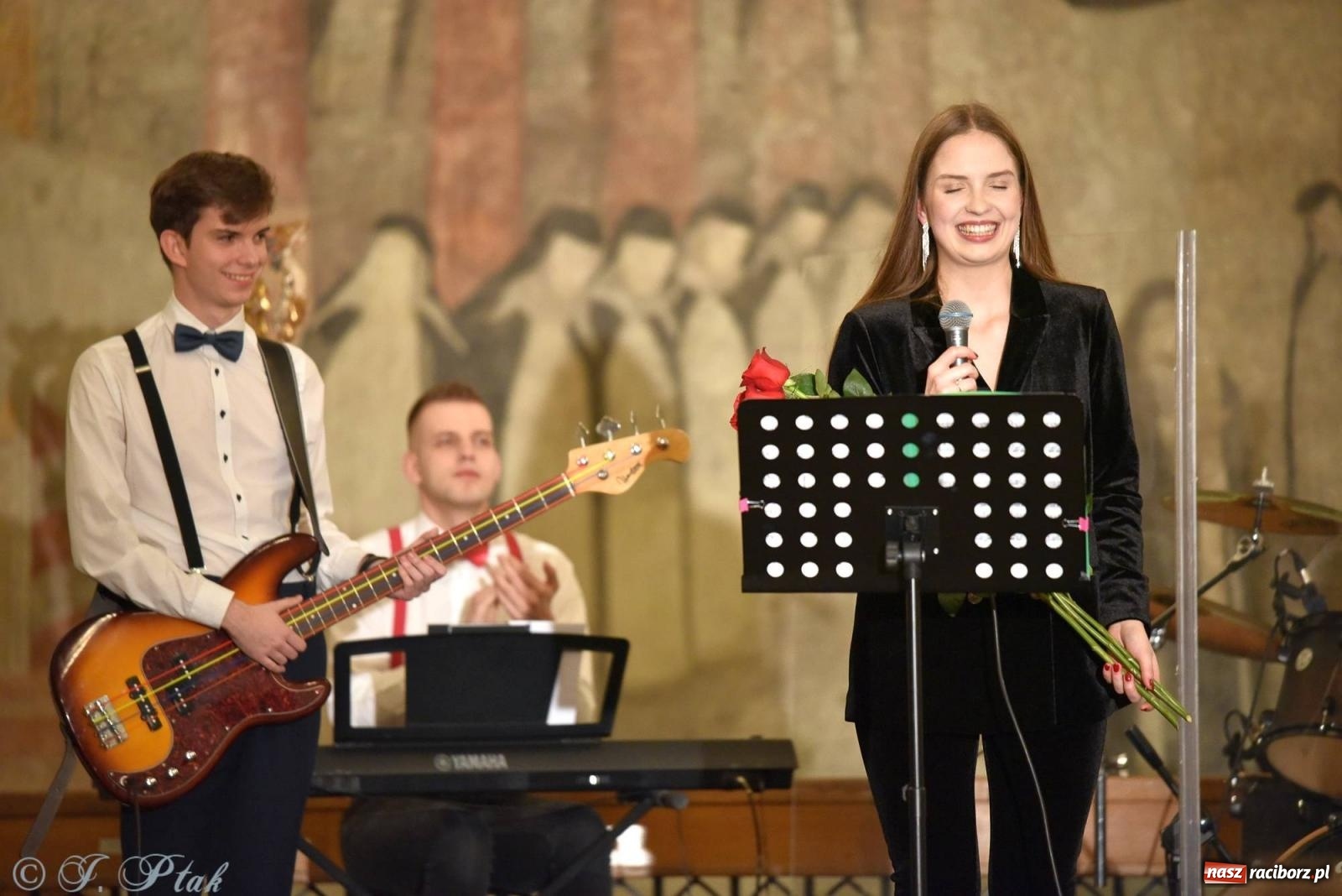 Zdjęcie w galerii na portalu naszraciborz.pl: Sobotni muzyczny wieczór w Muzeum z Aleksandrą Figurniak [FOTO i WIDEO] wiadomości z regionu