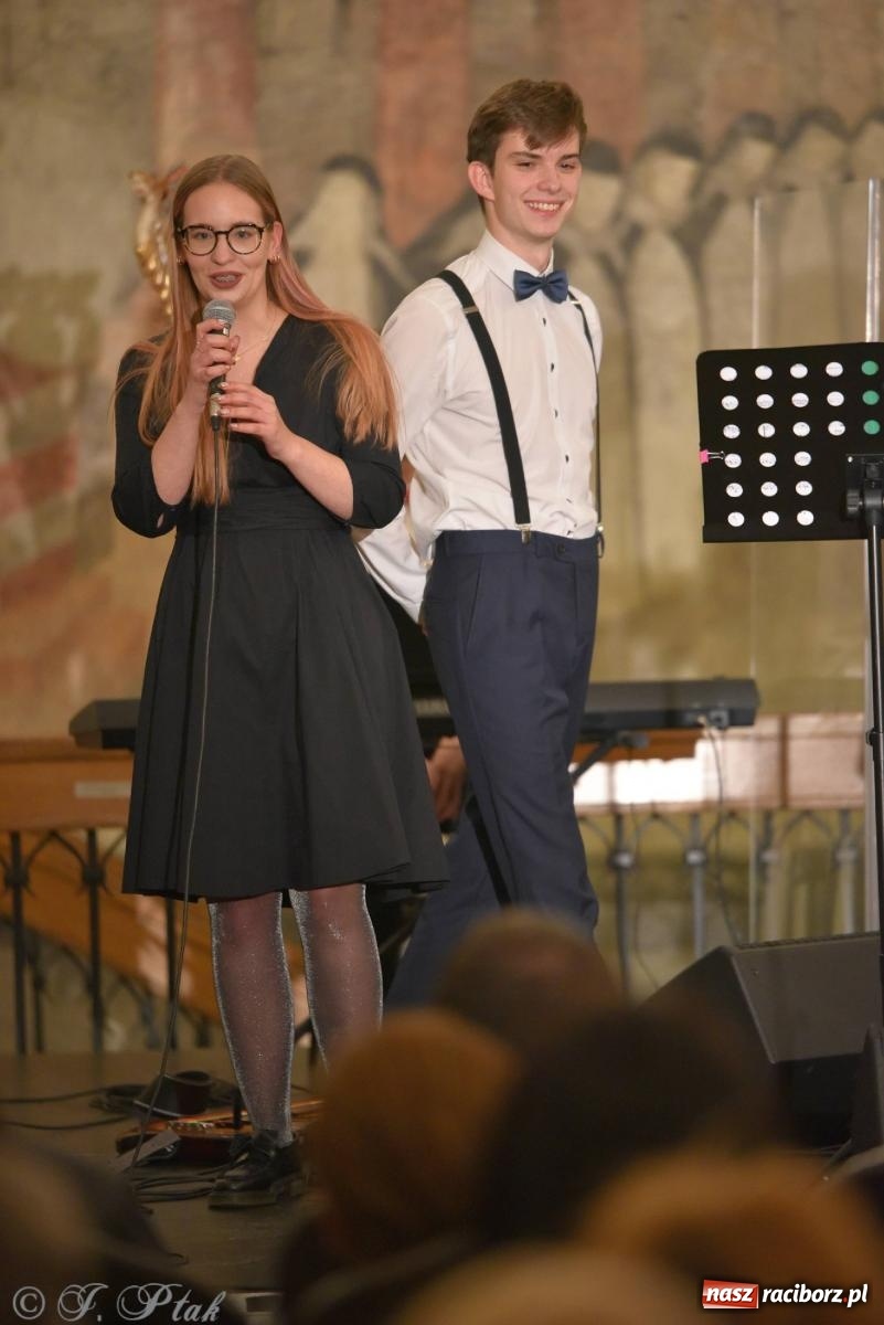 Zdjęcie w galerii na portalu naszraciborz.pl: Sobotni muzyczny wieczór w Muzeum z Aleksandrą Figurniak [FOTO i WIDEO] wiadomości z regionu