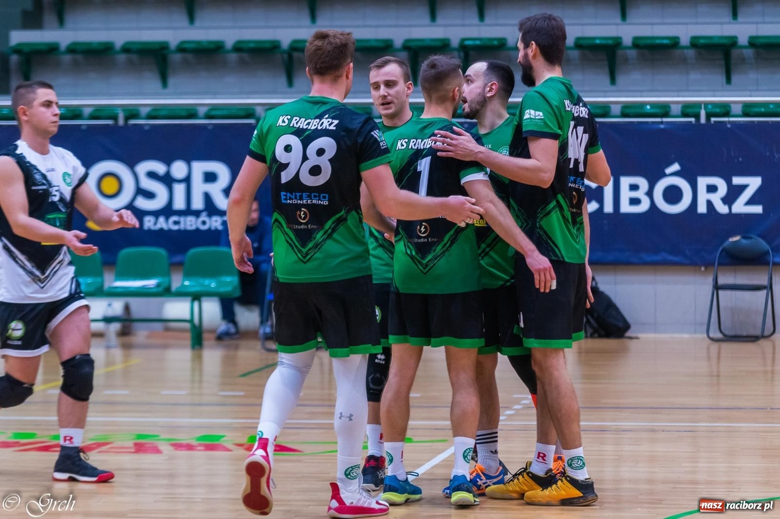 Zdjęcie w galerii na portalu naszraciborz.pl: Siatkarskie derby w gatunku horroru [FOTO] wiadomości z regionu