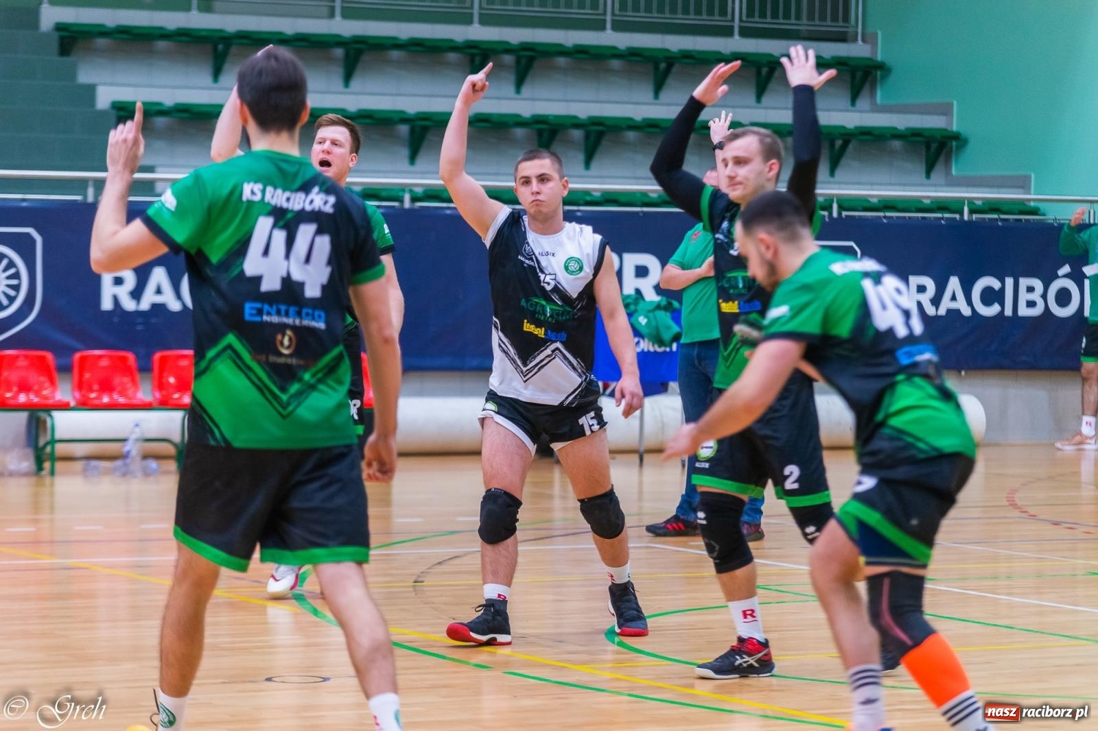 Zdjęcie w galerii na portalu naszraciborz.pl: Siatkarskie derby w gatunku horroru [FOTO] wiadomości z regionu