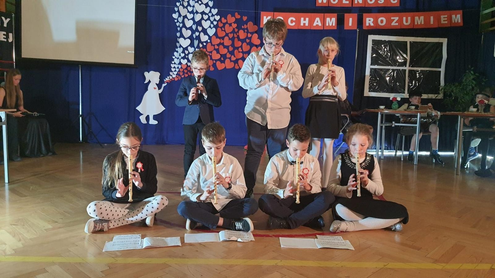 Zdjęcie w galerii na portalu naszraciborz.pl: Brzeski koncert dla Niepodległej [FOTO] wiadomości z regionu