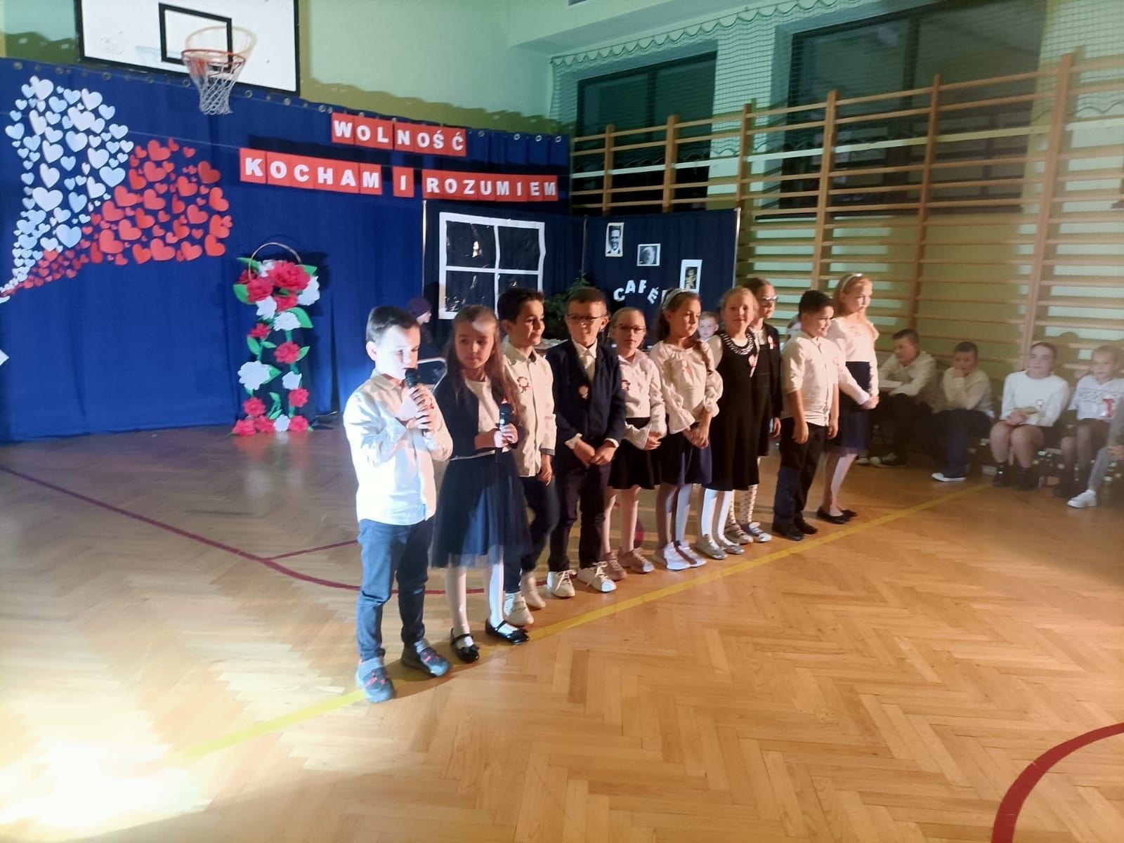 Zdjęcie w galerii na portalu naszraciborz.pl: Brzeski koncert dla Niepodległej [FOTO] wiadomości z regionu