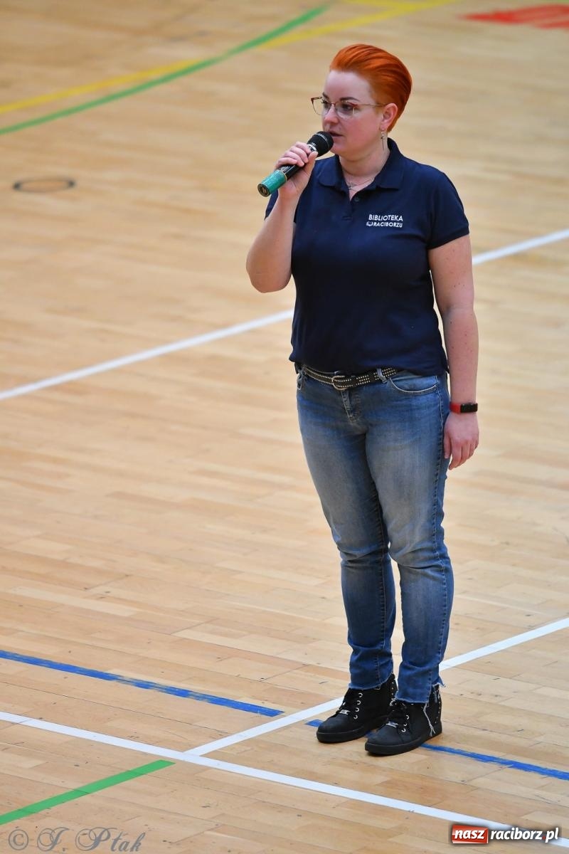Zdjęcie w galerii na portalu naszraciborz.pl: Halowe emocje na start. Wróciły rozgrywki HLPN [FOTO i WYNIKI] wiadomości z regionu
