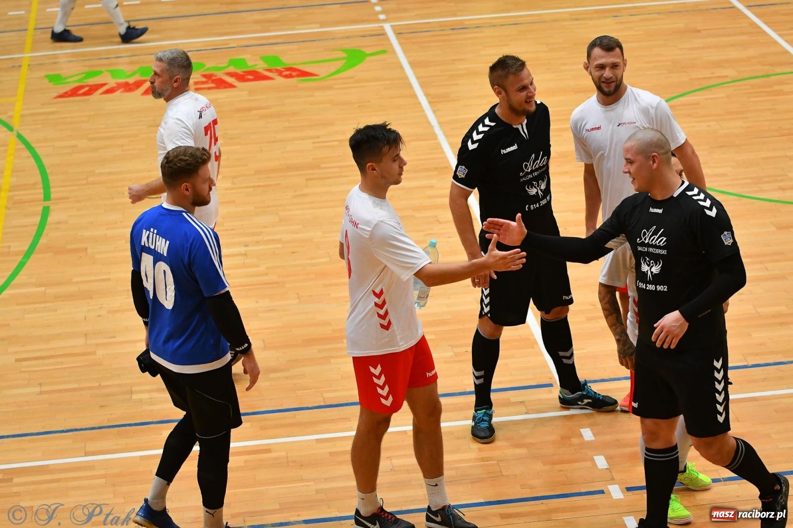 Zdjęcie w galerii na portalu naszraciborz.pl: Halowe emocje na start. Wróciły rozgrywki HLPN [FOTO i WYNIKI] wiadomości z regionu