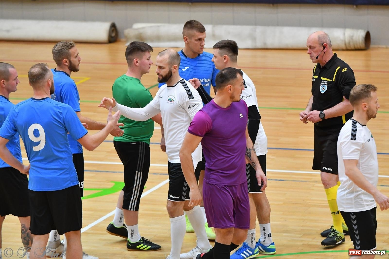 Zdjęcie w galerii na portalu naszraciborz.pl: Halowe emocje na start. Wróciły rozgrywki HLPN [FOTO i WYNIKI] wiadomości z regionu