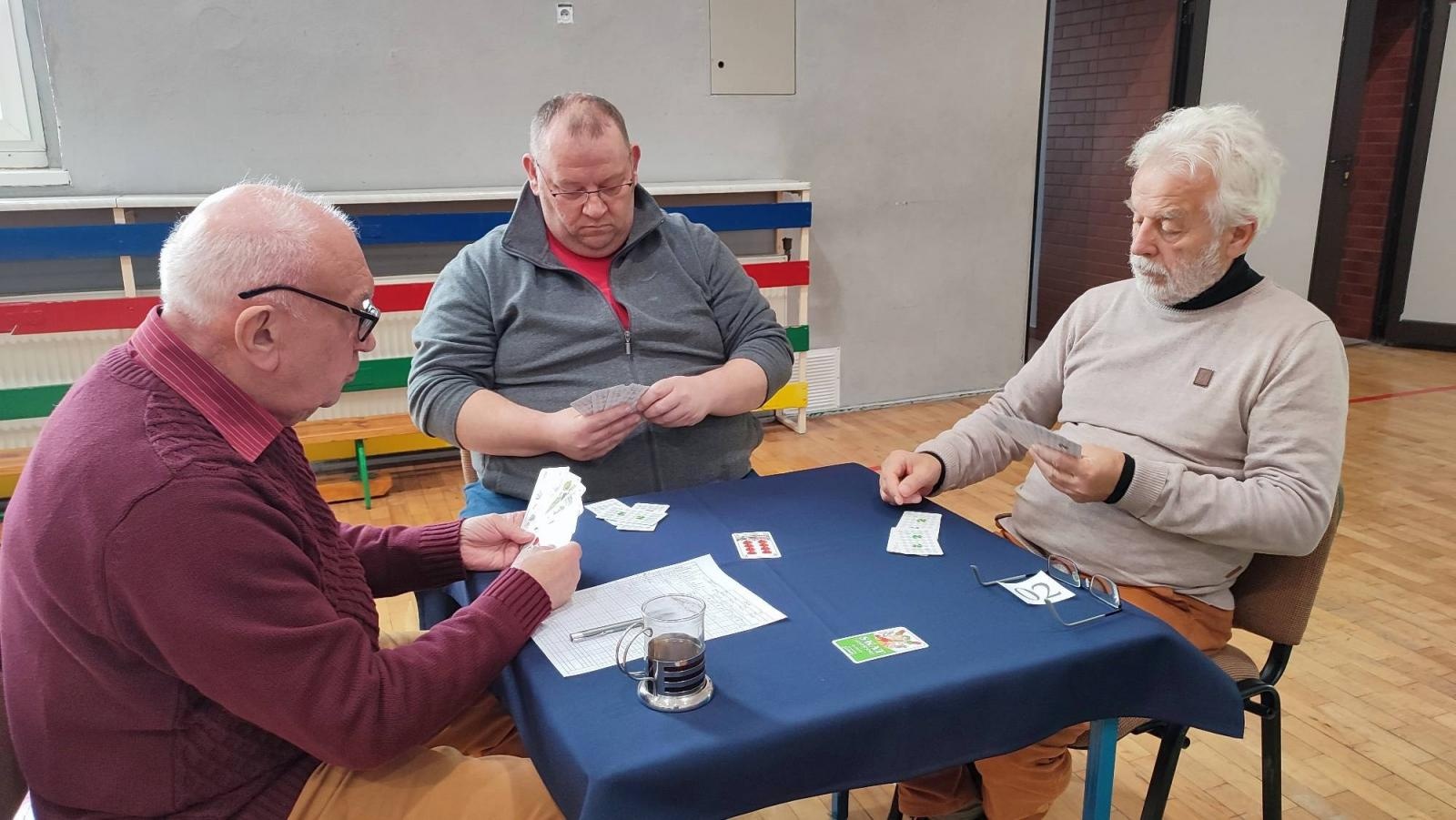 Zdjęcie w galerii na portalu naszraciborz.pl: Turniej skata o Pucha Starosty Raciborskiego wiadomości z regionu