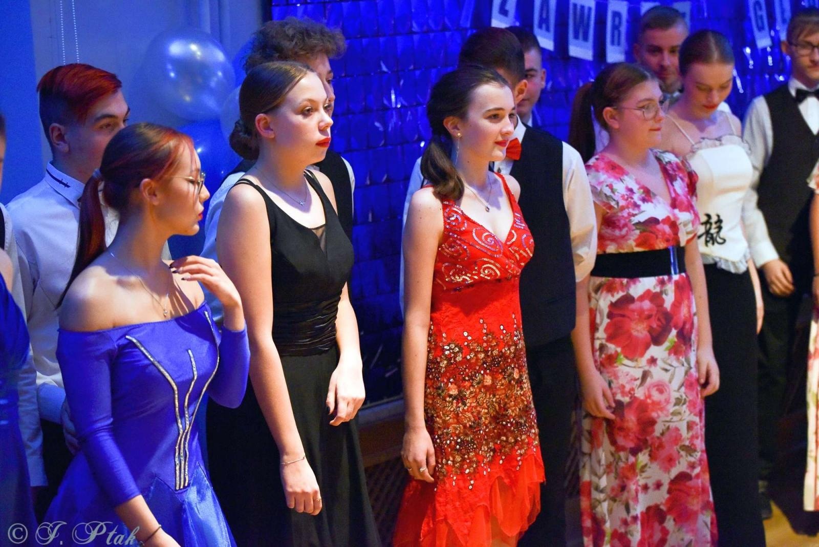 Zdjęcie w galerii na portalu naszraciborz.pl: Andrzejkowy zawrót głowy w MDK-u [FOTO i WIDEO] wiadomości z regionu